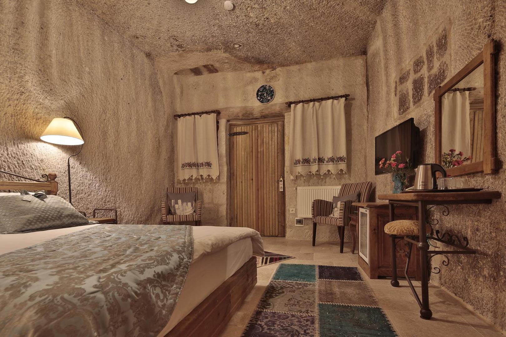 Tekkaya Cave Hotel