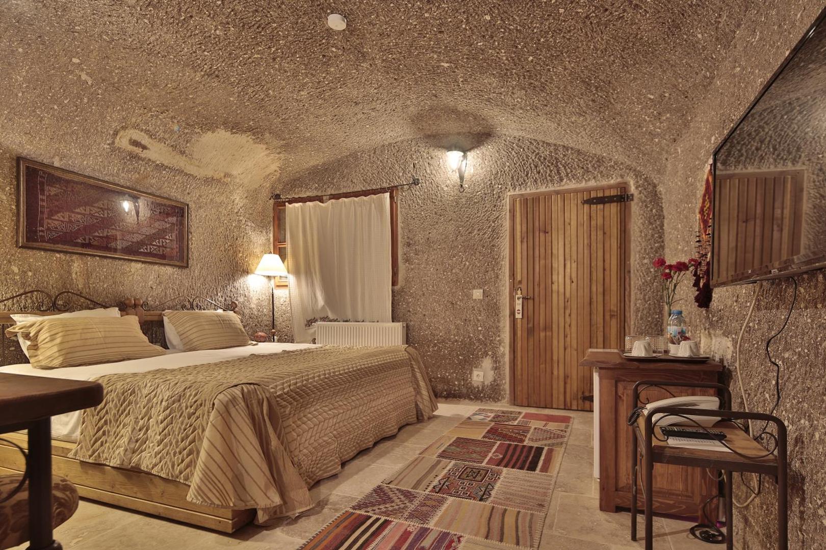 Tekkaya Cave Hotel