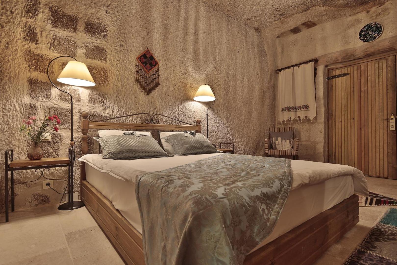 Tekkaya Cave Hotel