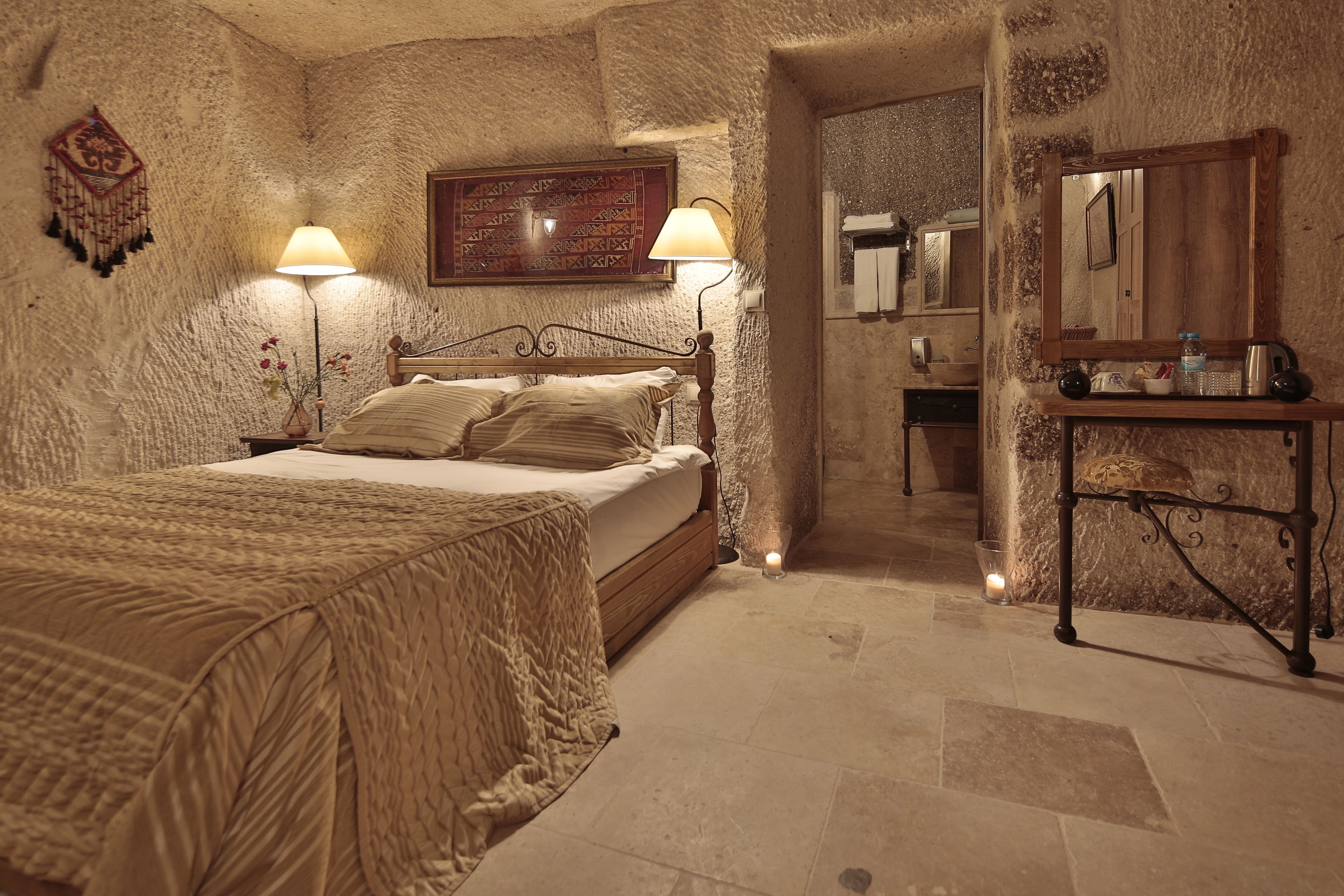 Tekkaya Cave Hotel