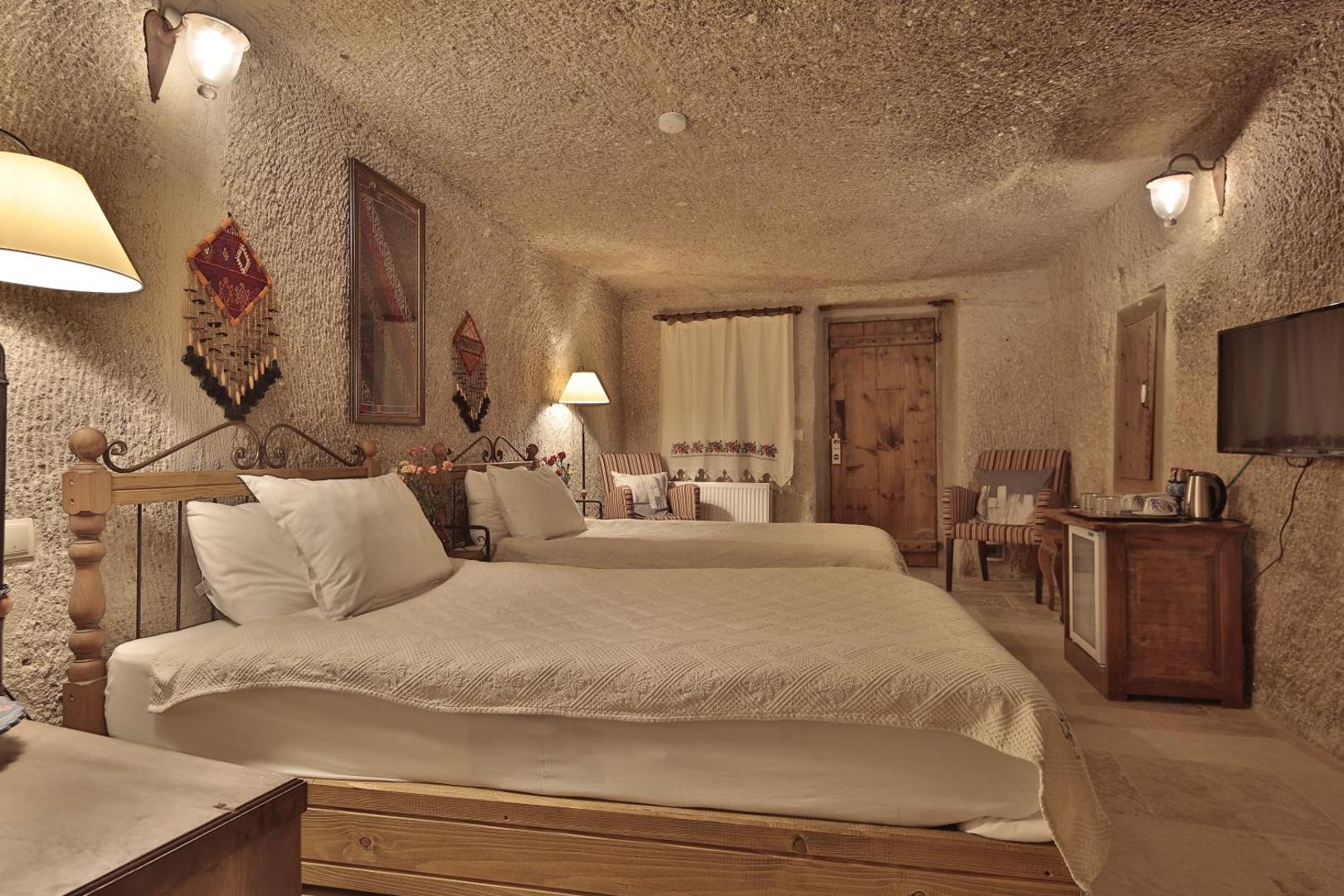 Tekkaya Cave Hotel