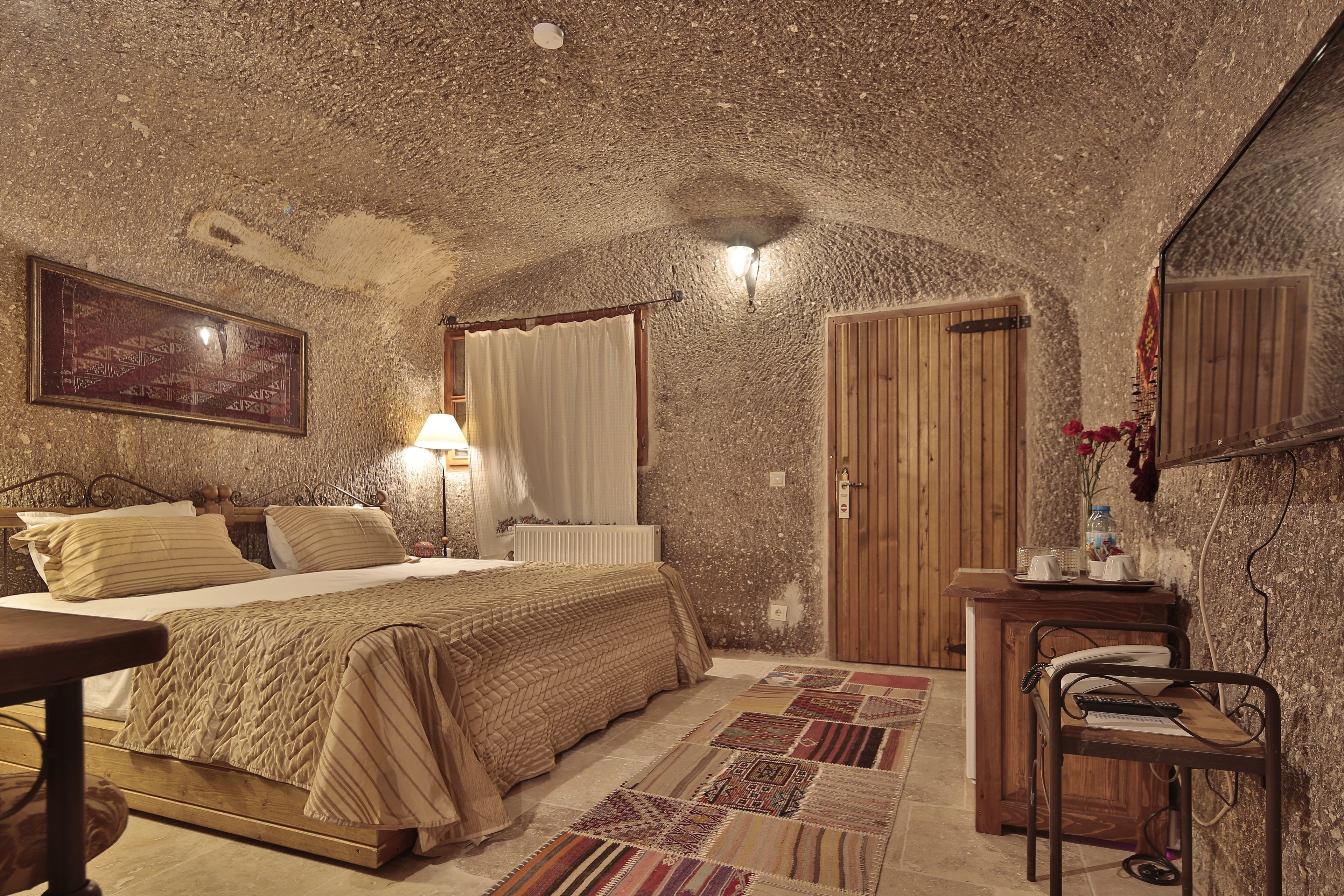 Tekkaya Cave Hotel