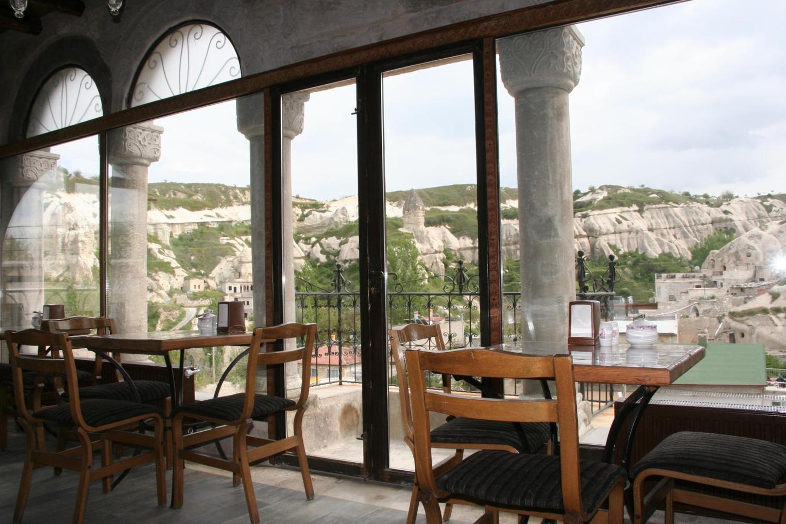 Tekkaya Cave Hotel