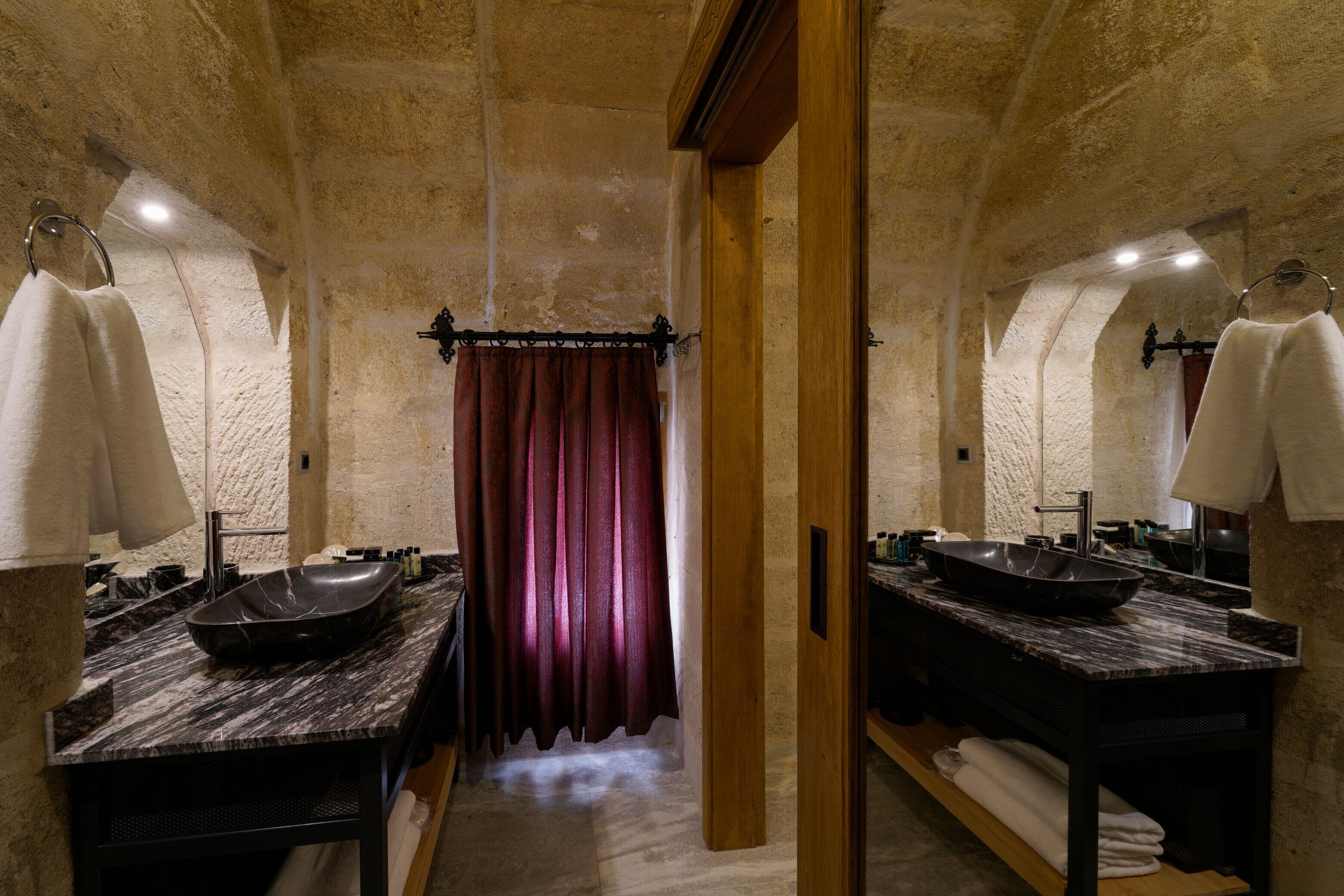 The Niche Cave Hotel