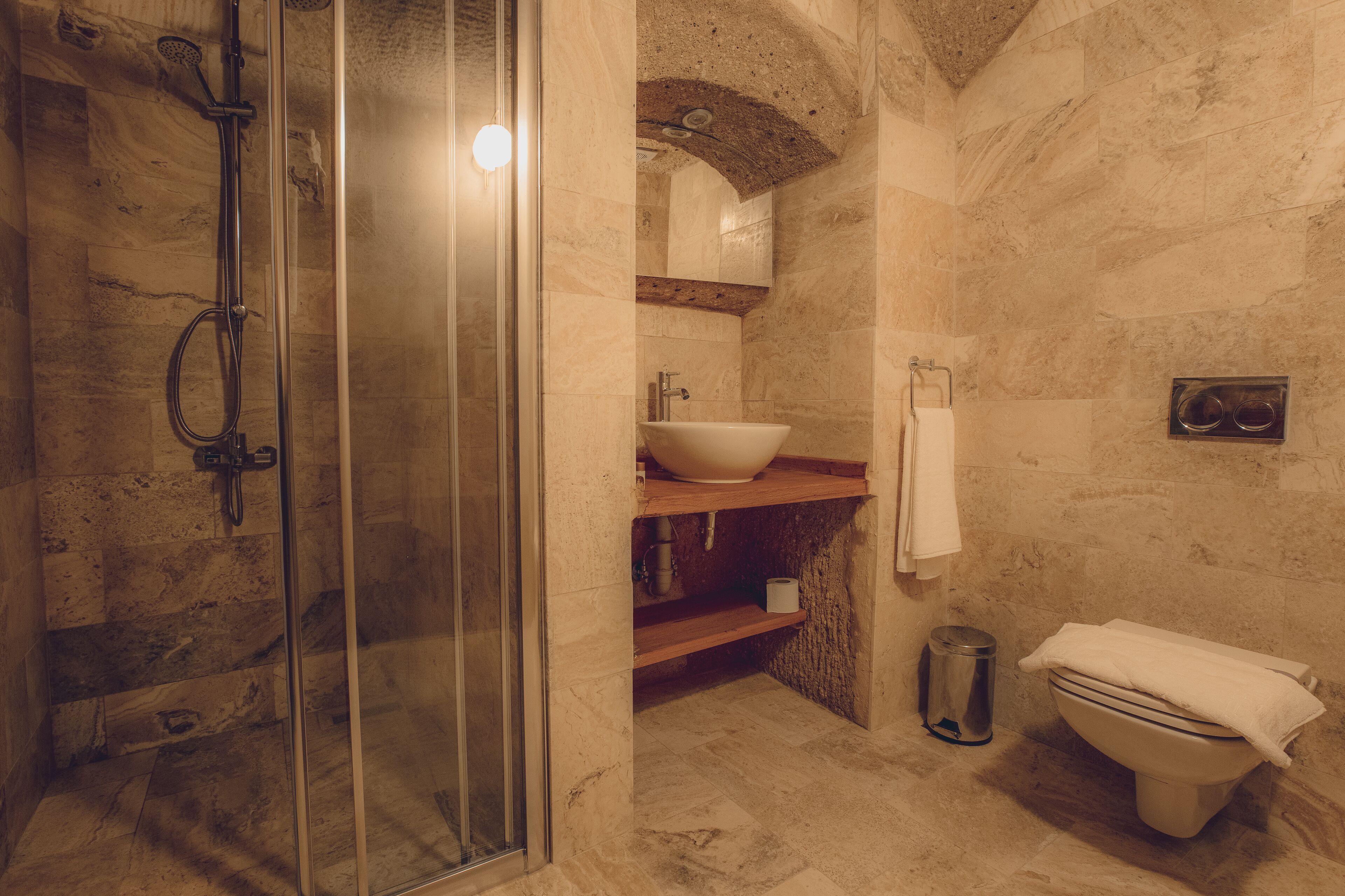 Vasil Cave Hotel