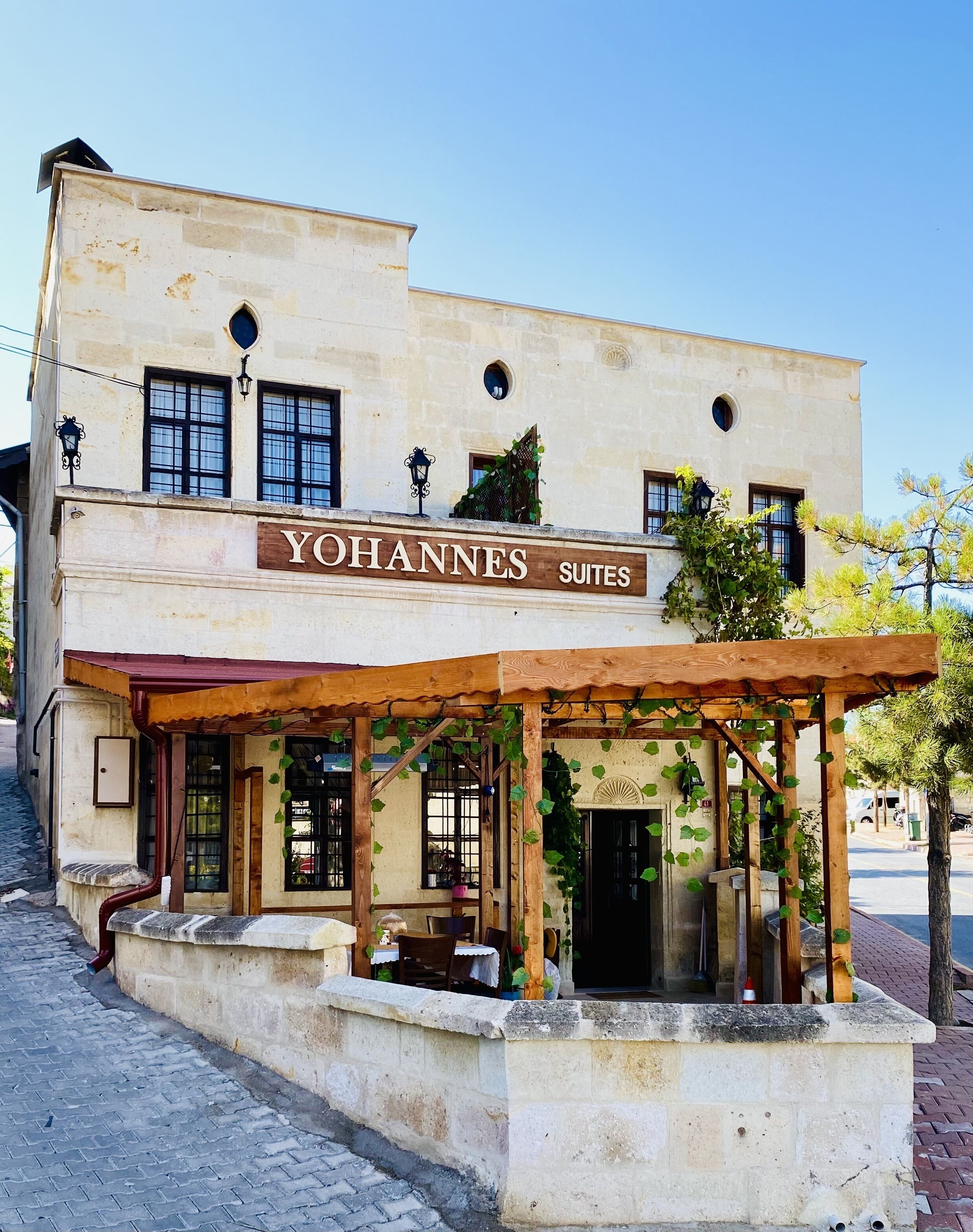 Yohannes Suites