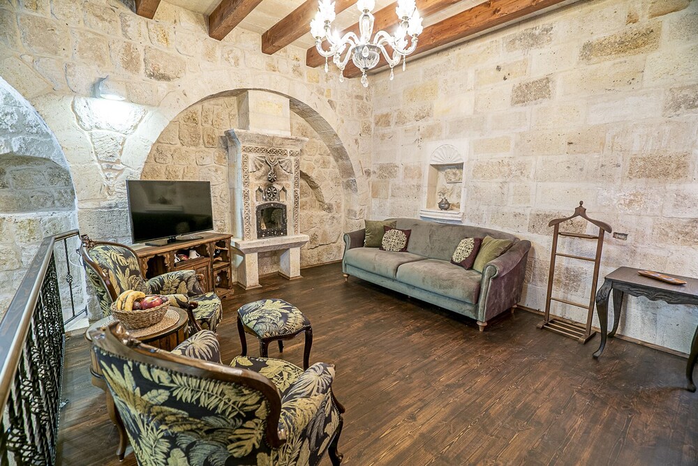 Zeydem Suites