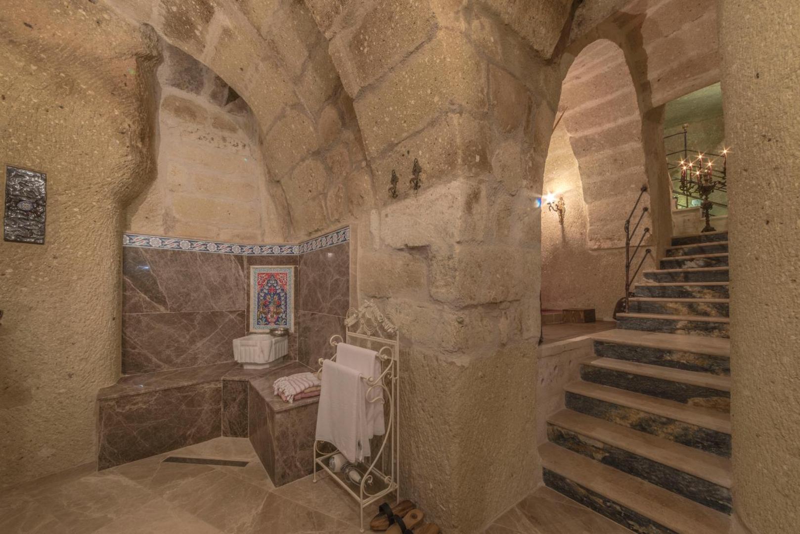 Elika Cave Suites Hotel & SPA