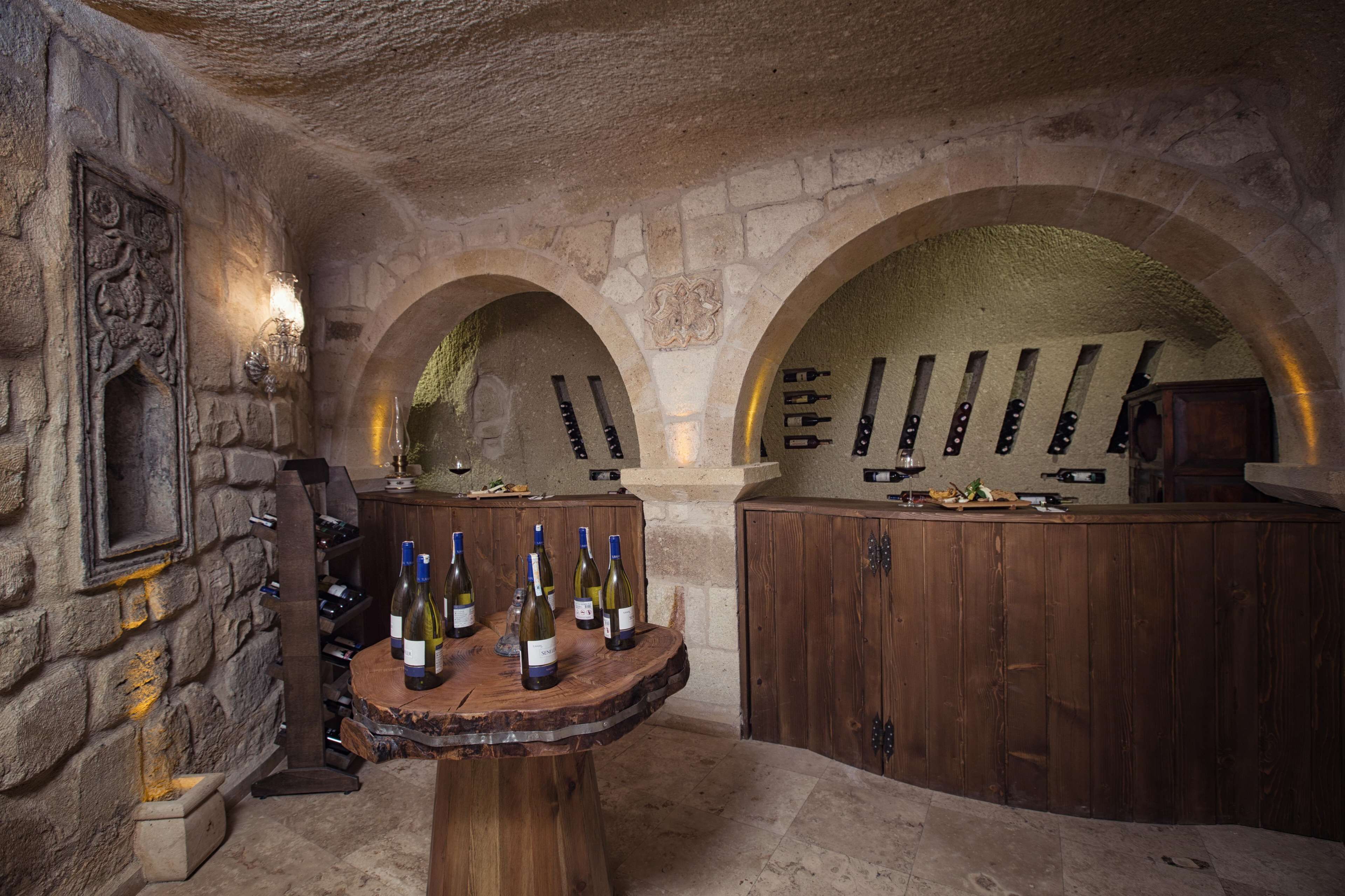 Elika Cave Suites Hotel & SPA