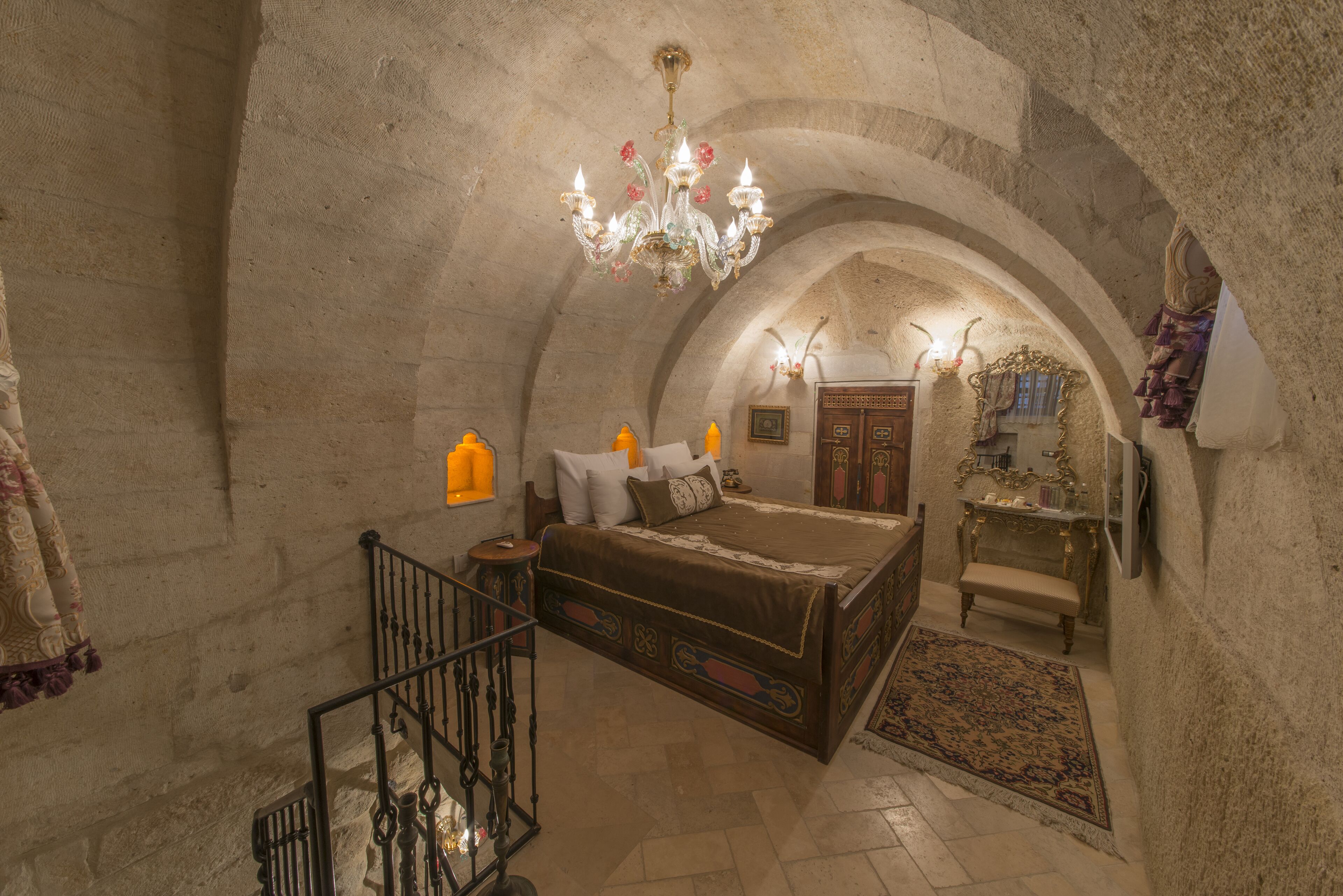 Elika Cave Suites Hotel & SPA