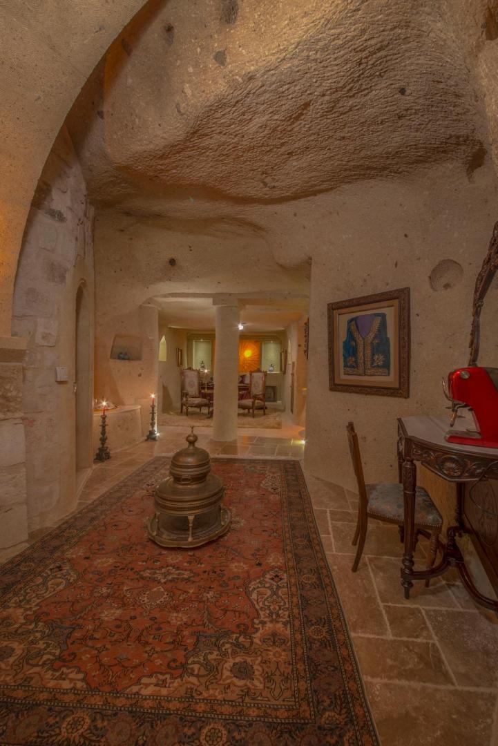 Elika Cave Suites Hotel & SPA