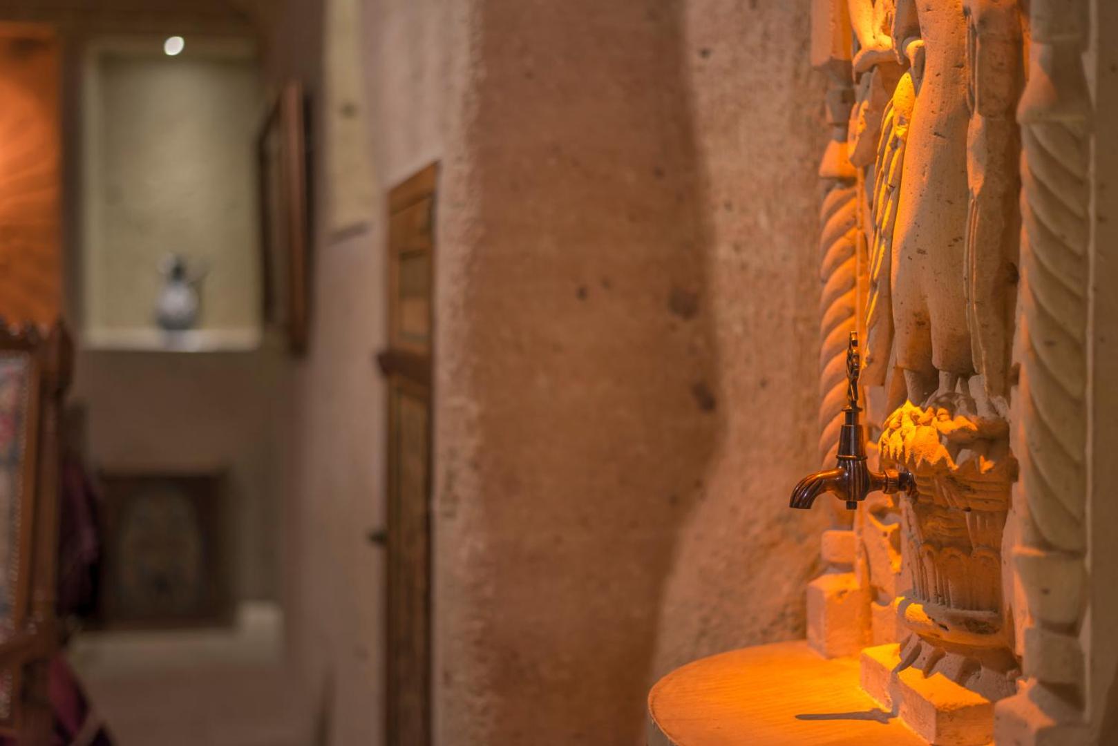 Elika Cave Suites Hotel & SPA