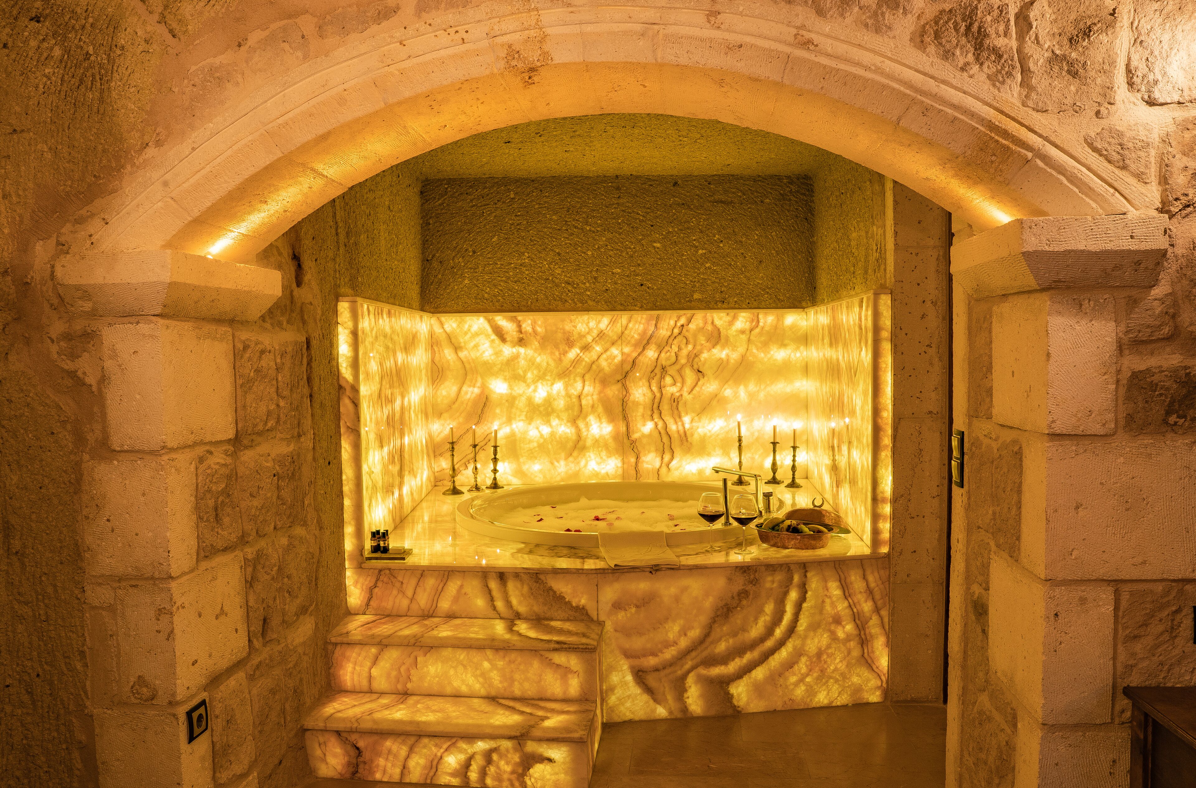 Elika Cave Suites Hotel & SPA