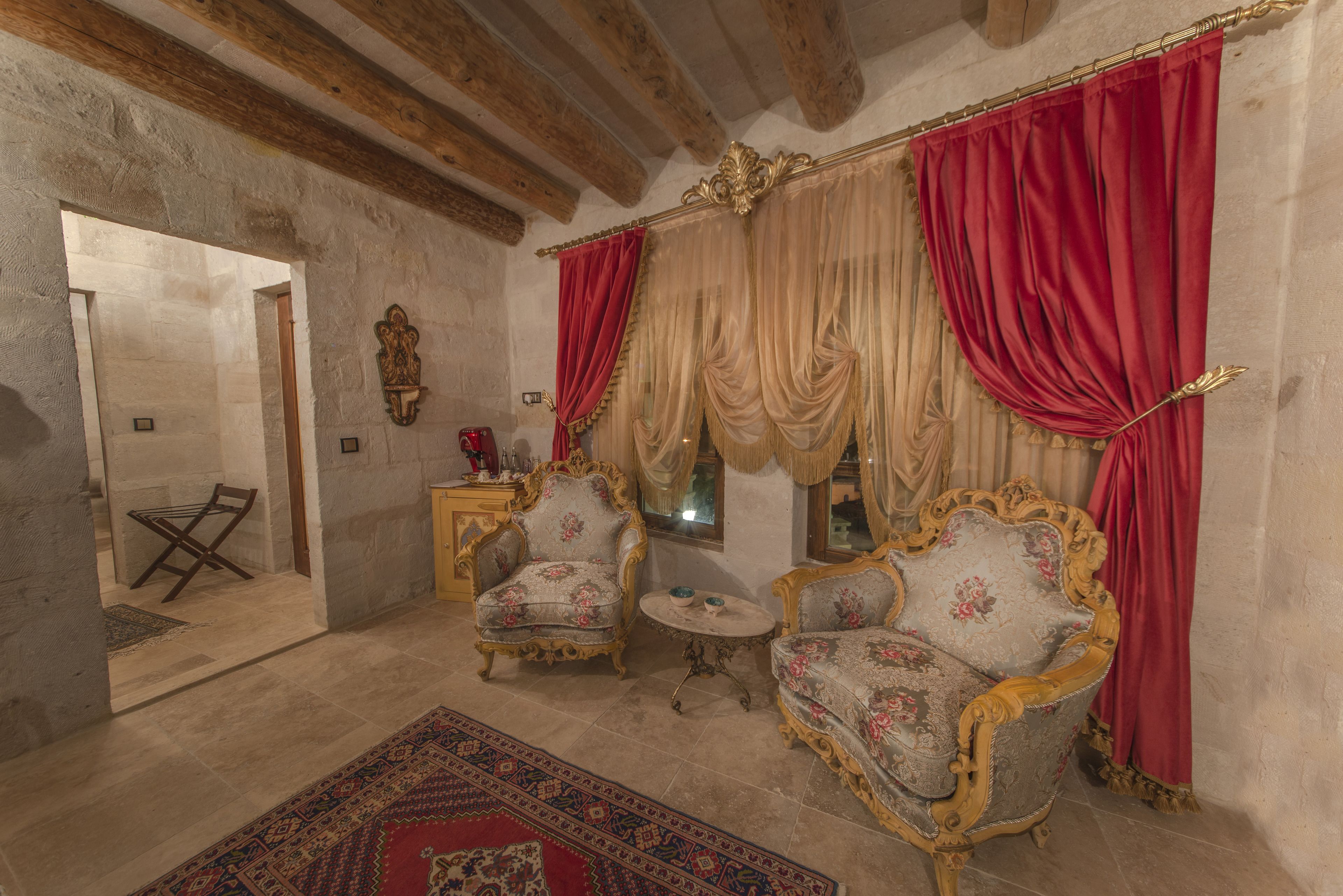 Elika Cave Suites Hotel & SPA