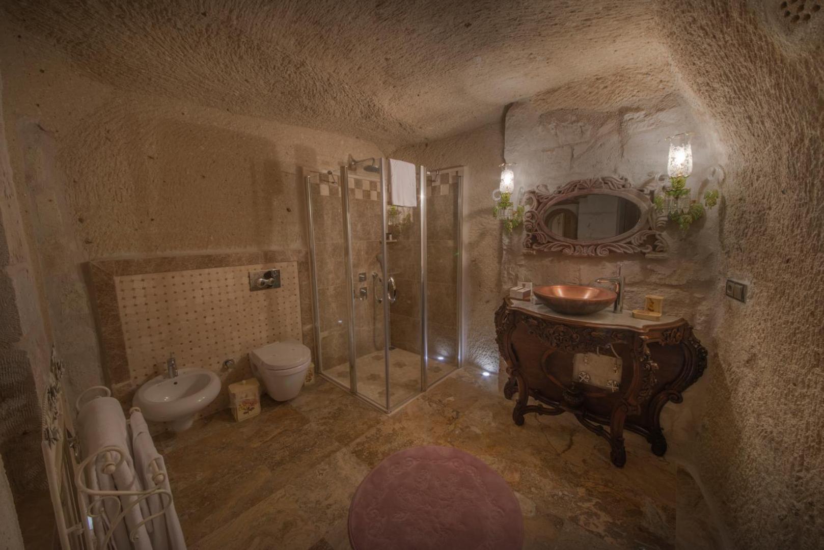 Elika Cave Suites Hotel & SPA