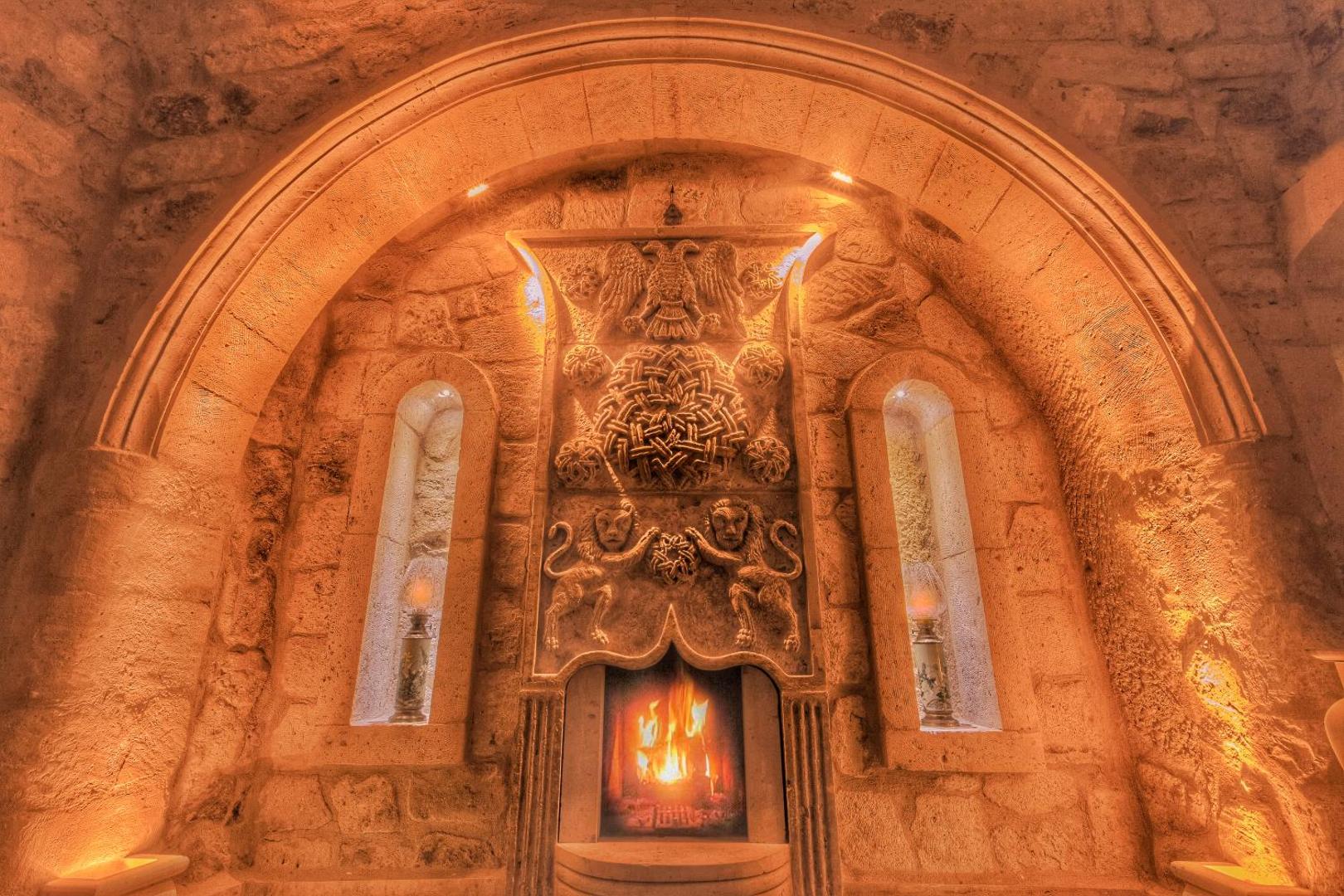 Elika Cave Suites Hotel & SPA