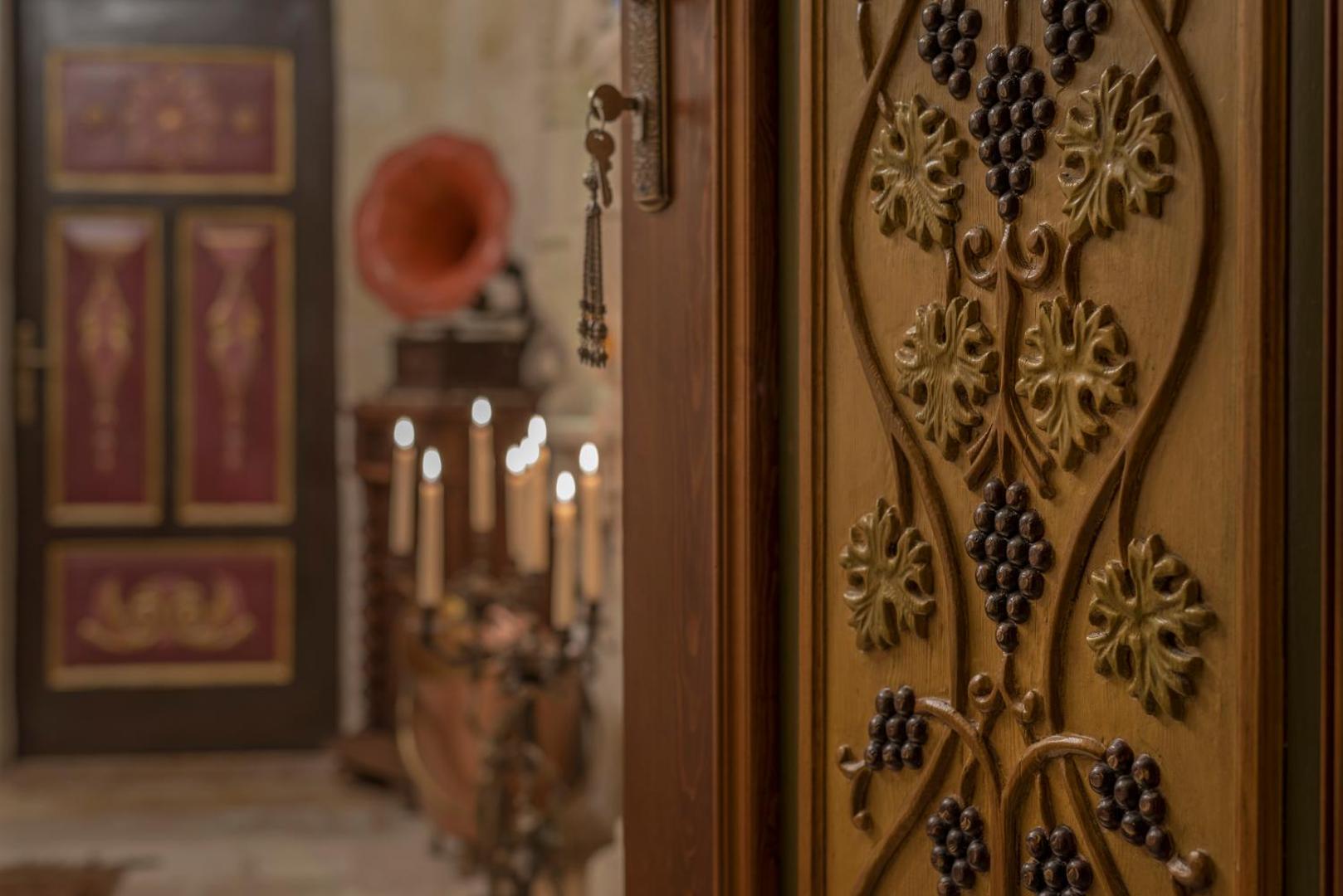 Elika Cave Suites Hotel & SPA