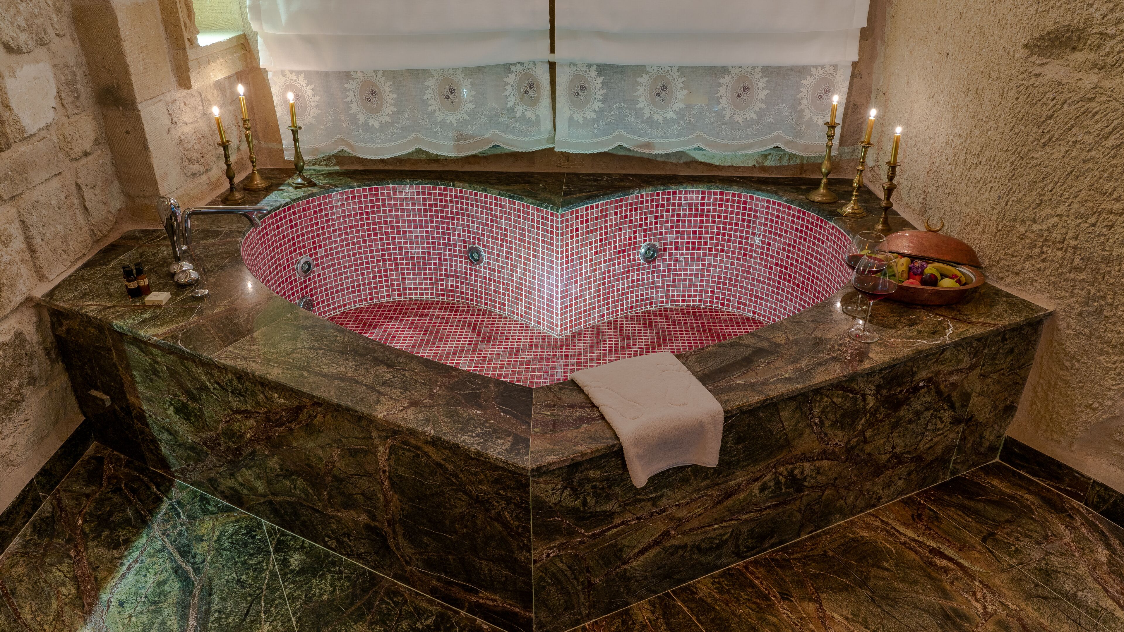 Elika Cave Suites Hotel & SPA