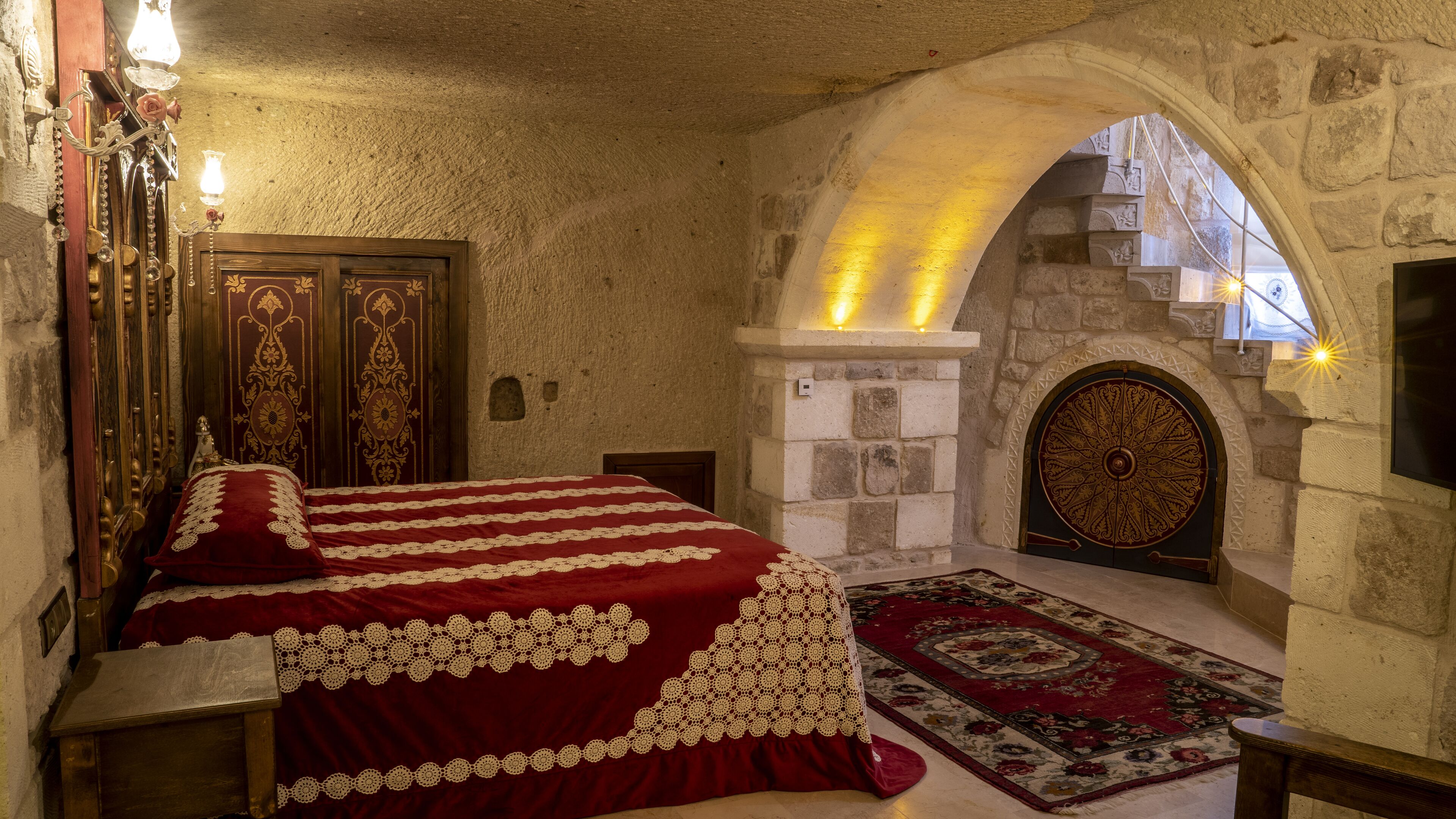 Elika Cave Suites Hotel & SPA