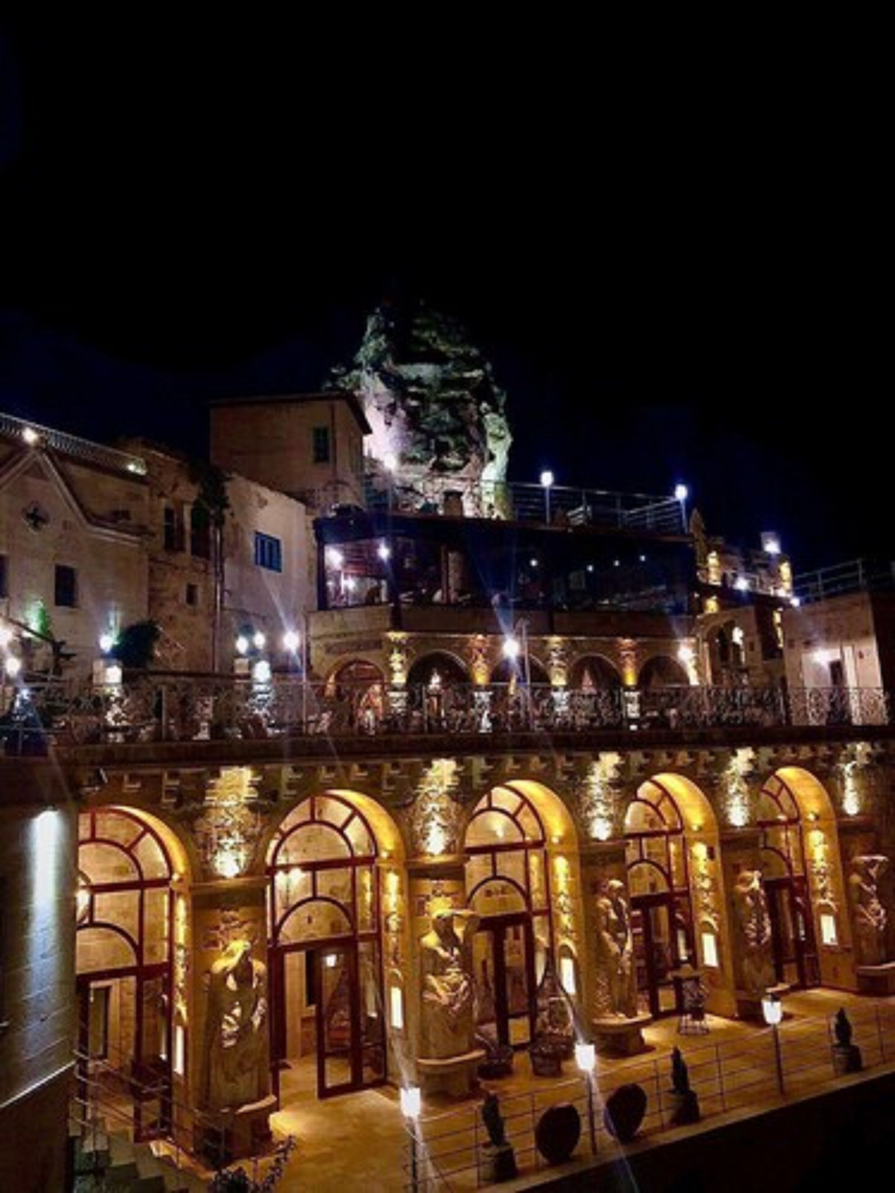 Elika Cave Suites Hotel & SPA