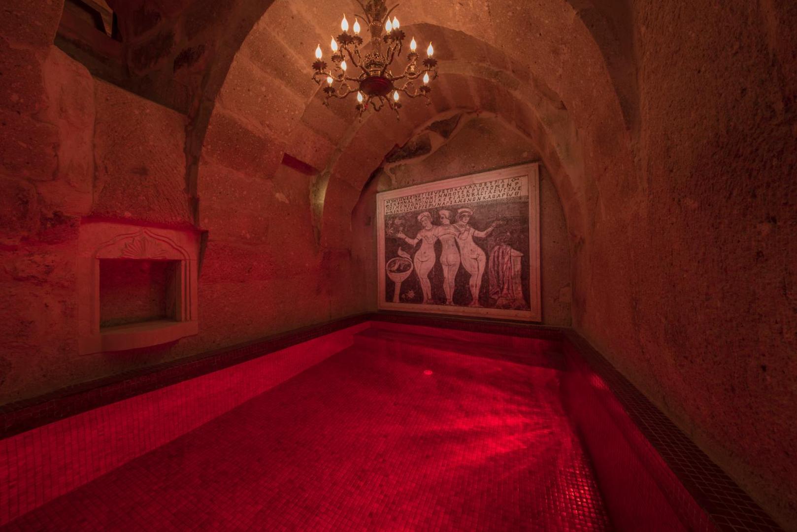 Elika Cave Suites Hotel & SPA