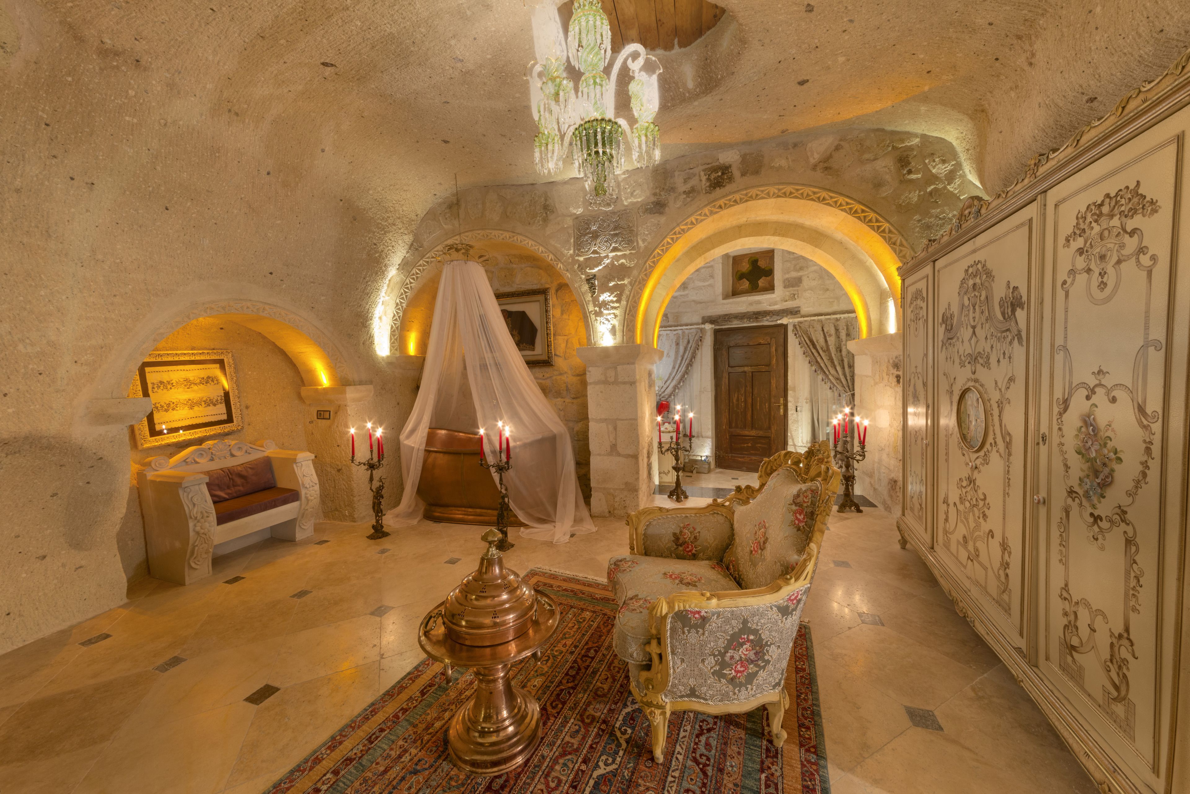 Elika Cave Suites Hotel & SPA