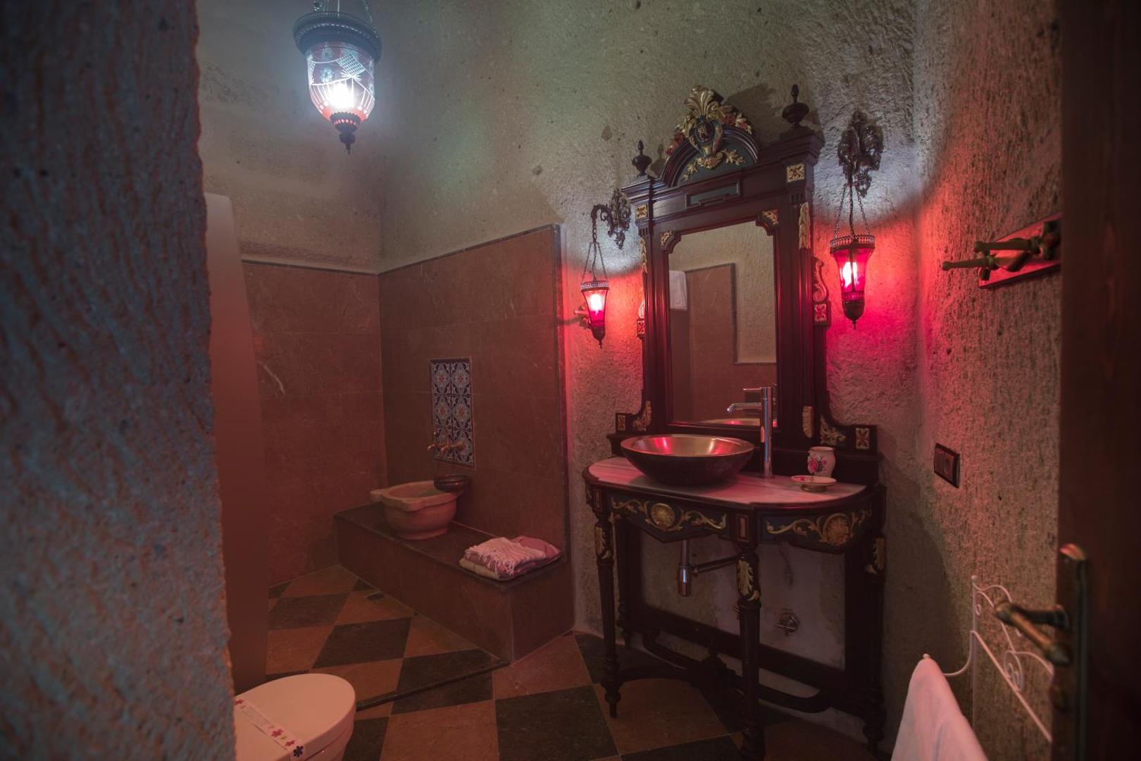 Elika Cave Suites Hotel & SPA