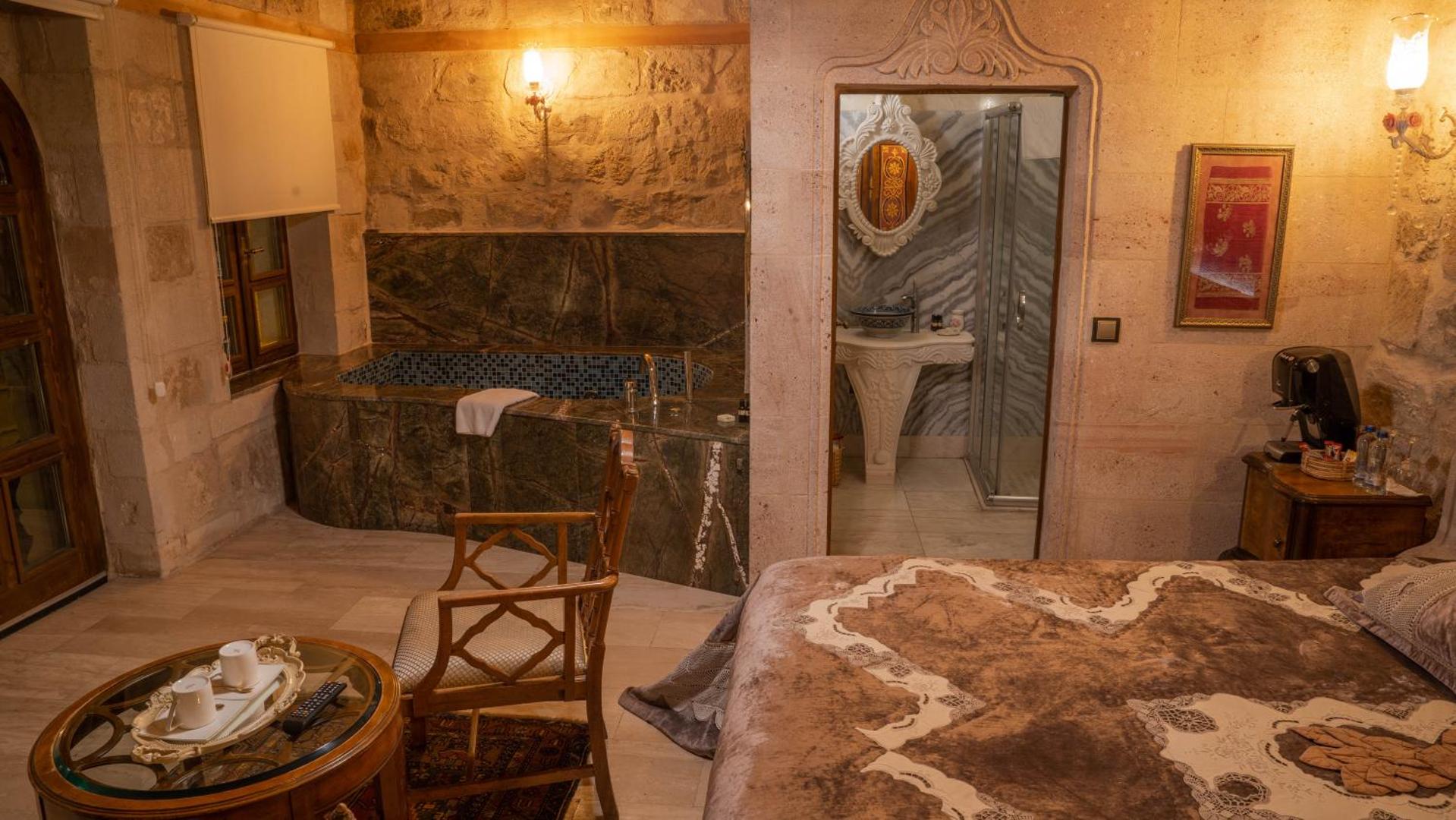 Elika Cave Suites Hotel & SPA