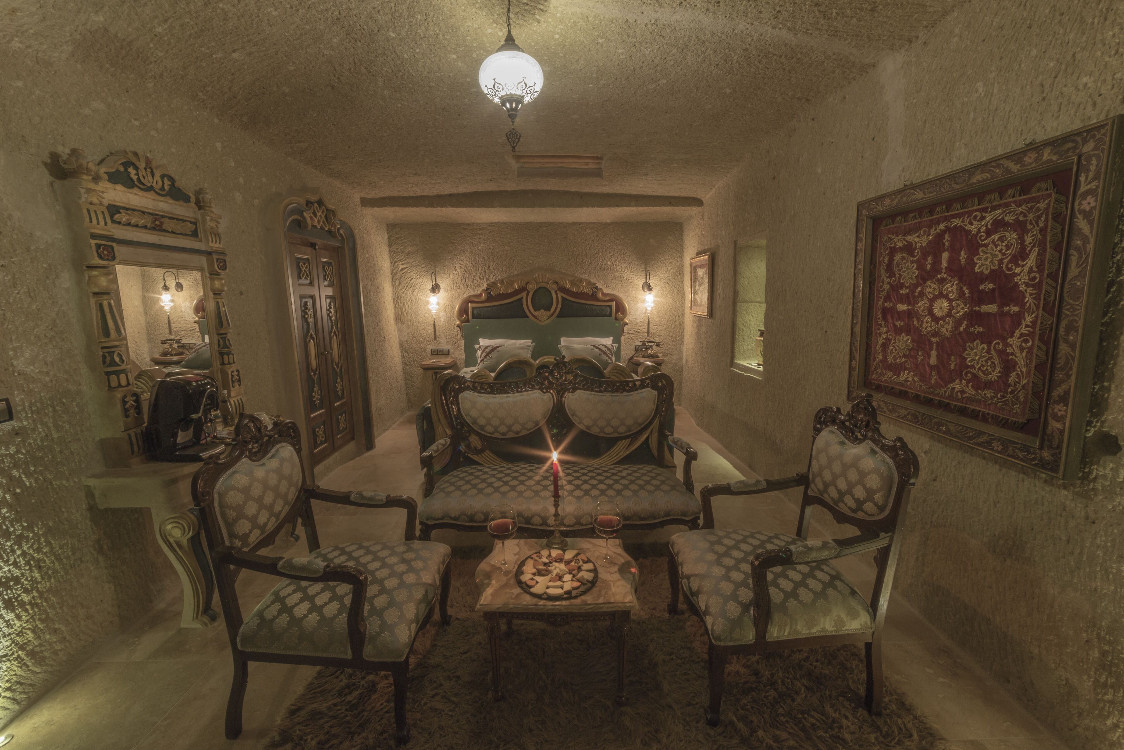 Elika Cave Suites Hotel & SPA