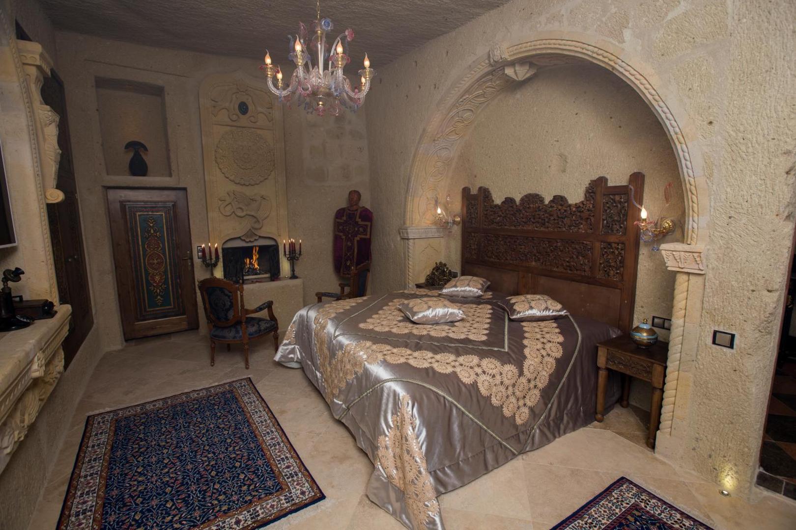 Elika Cave Suites Hotel & SPA