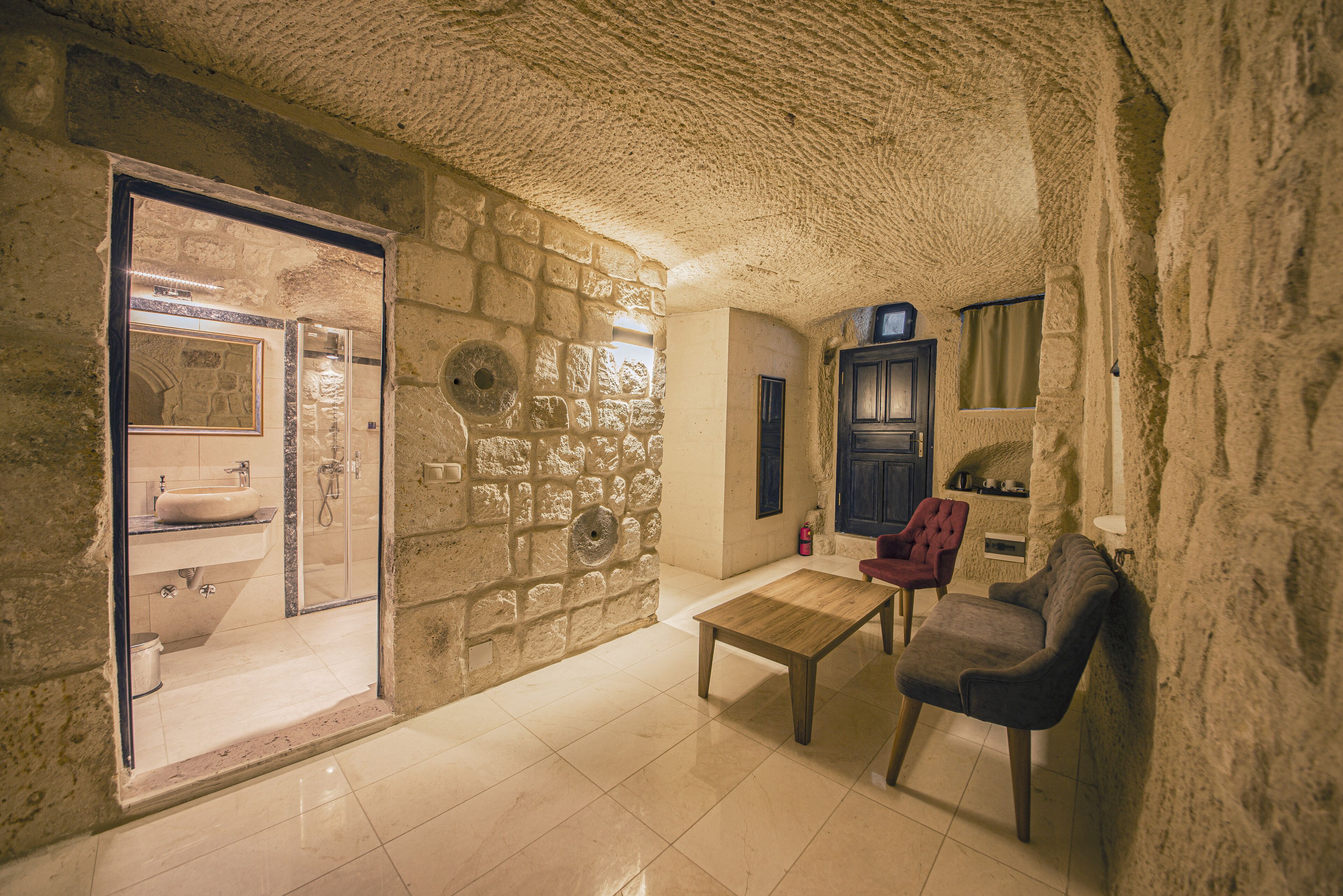 Limon Cave Hotel