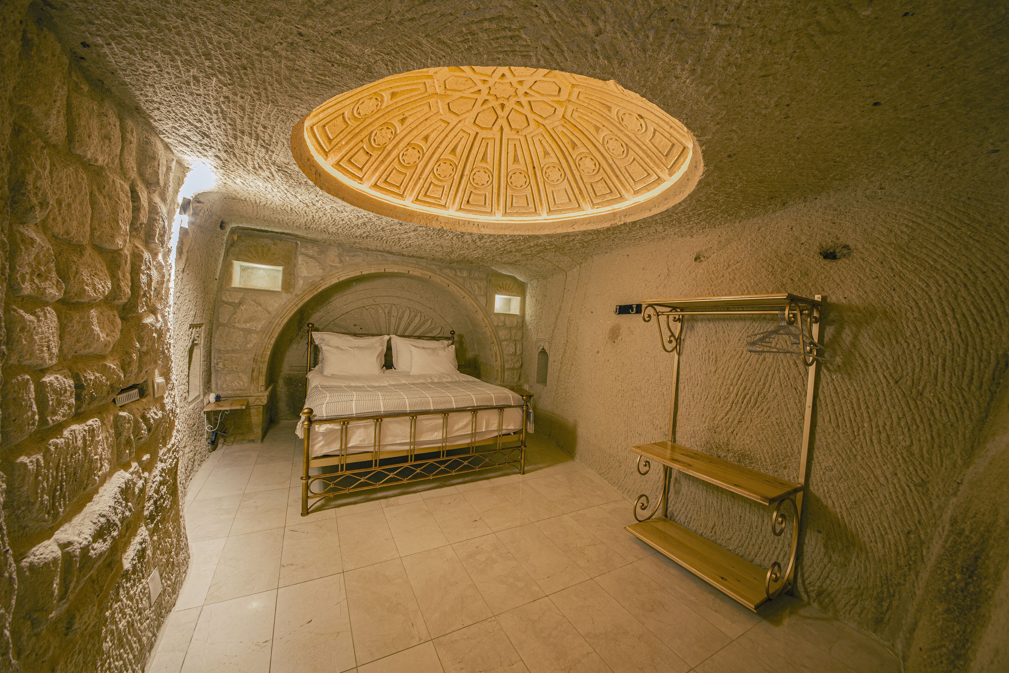 Limon Cave Hotel