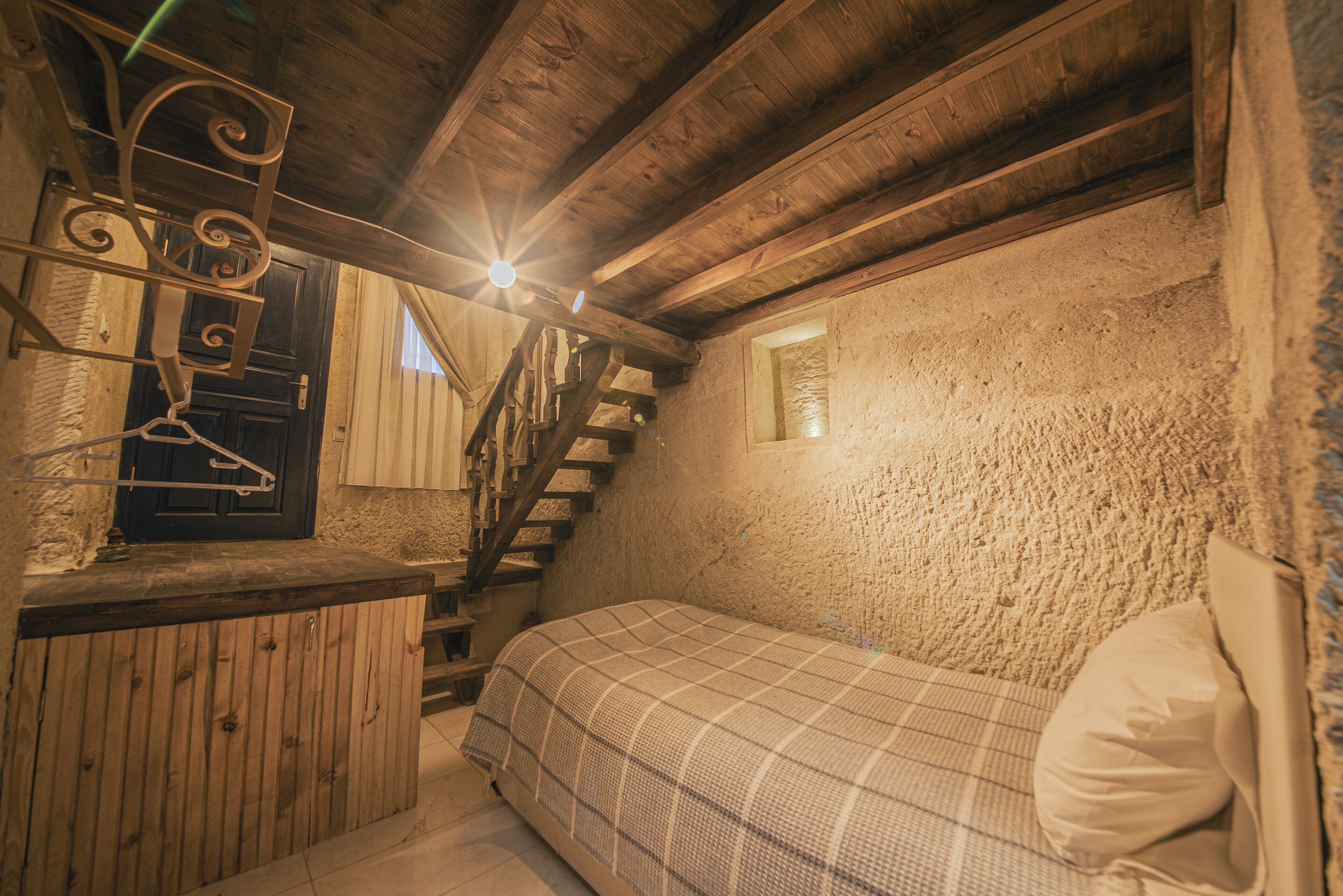 Limon Cave Hotel