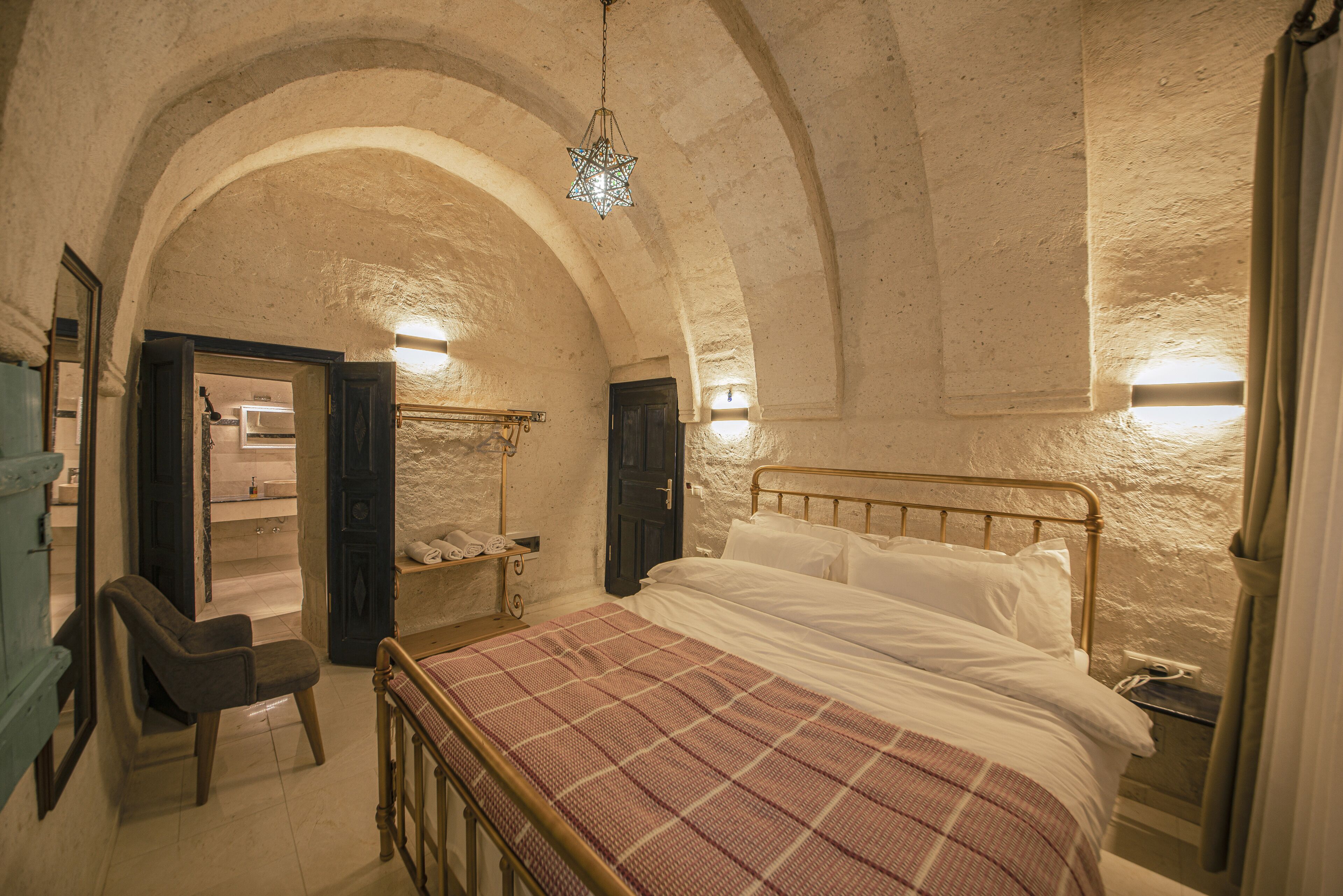 Limon Cave Hotel
