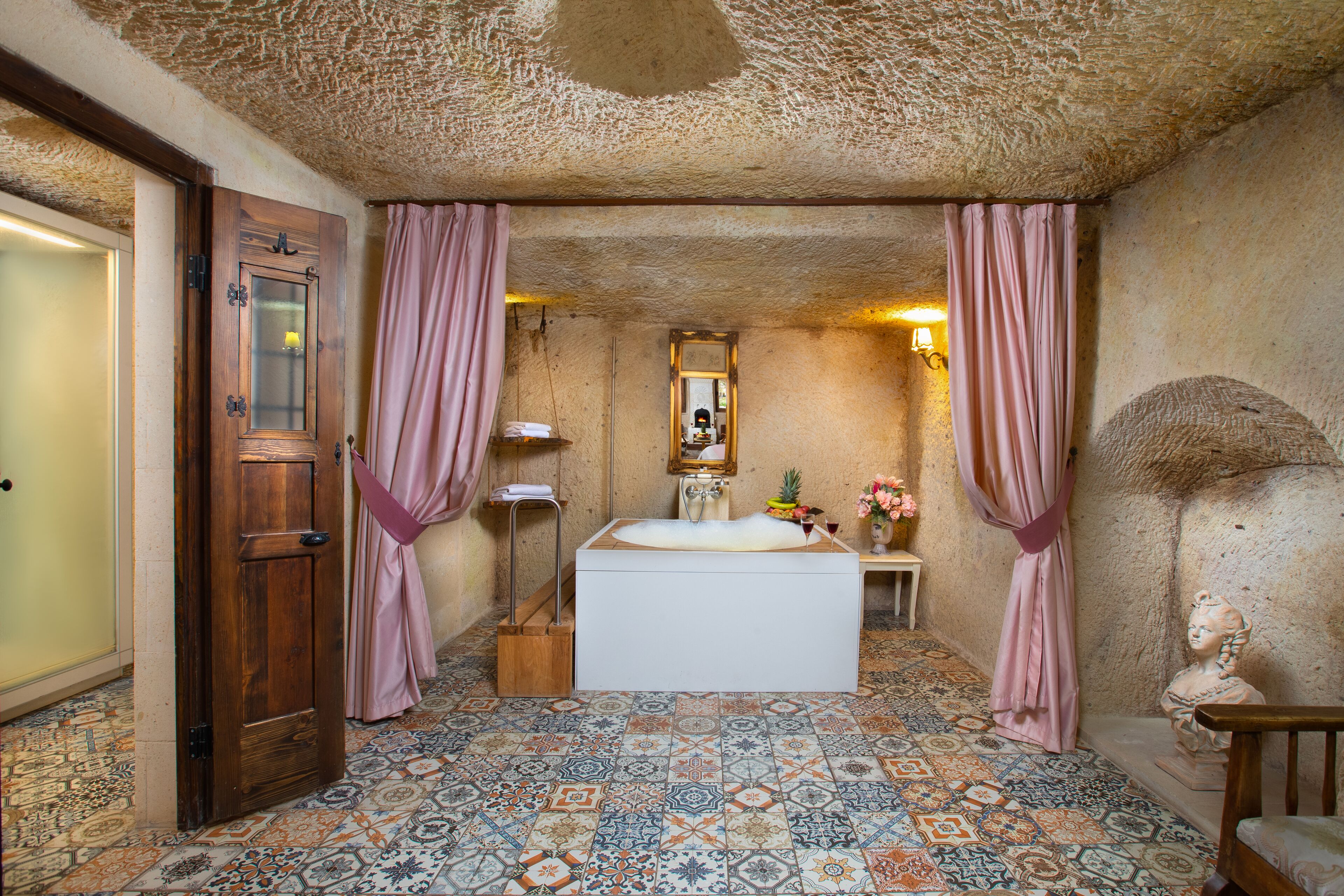 Minia Cave Hotel