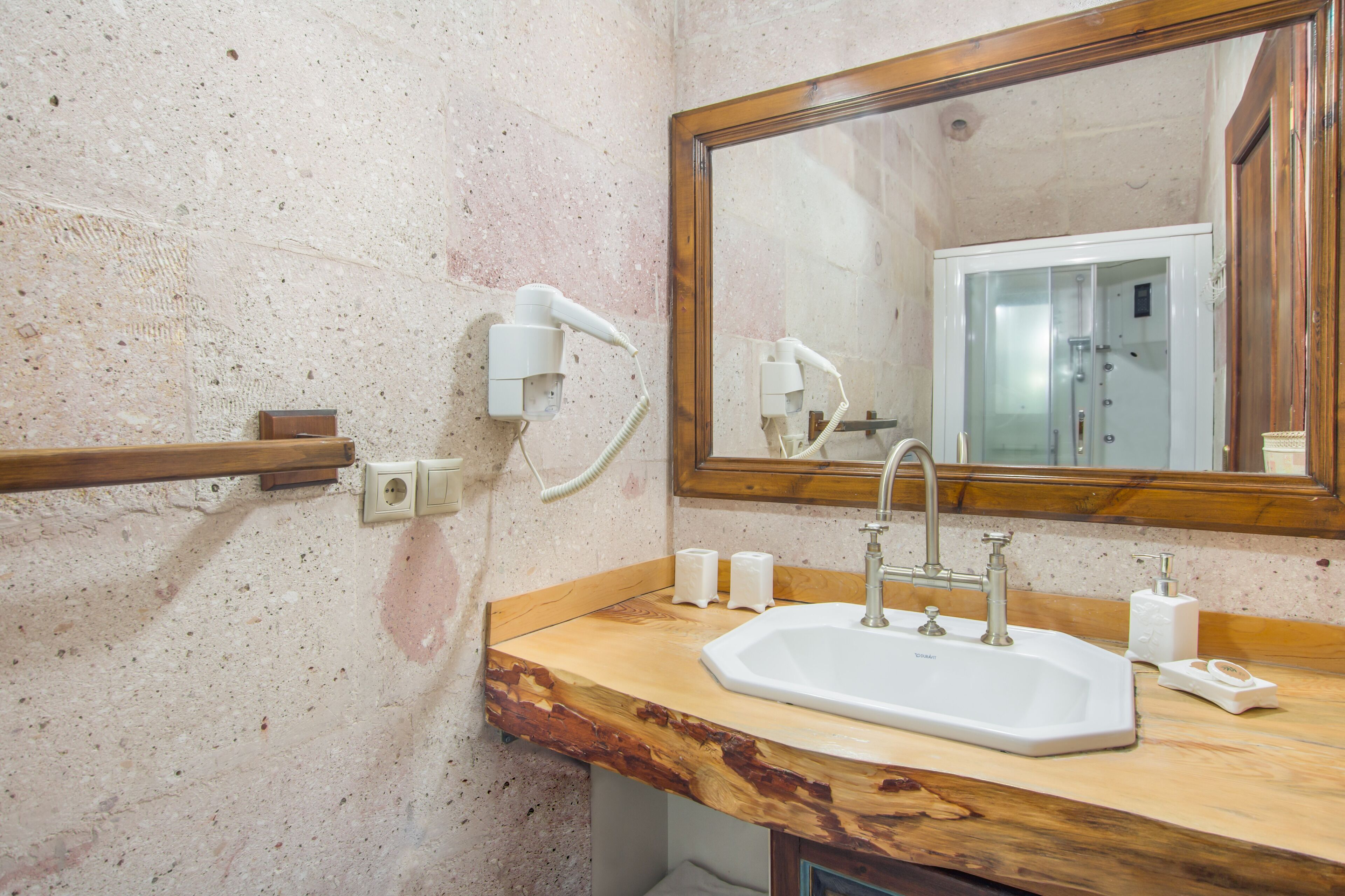 Minia Cave Hotel