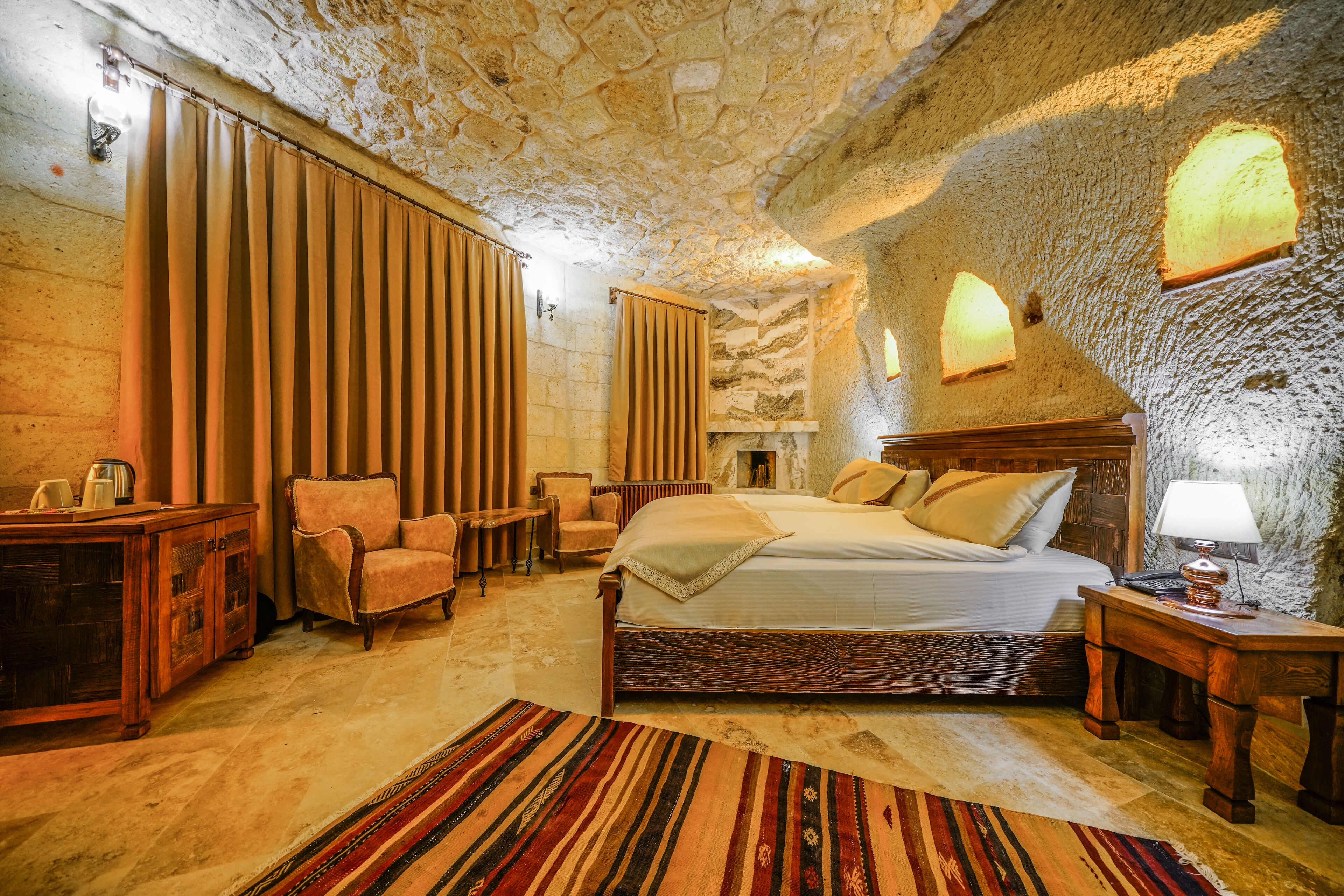Serenus Cave Suites