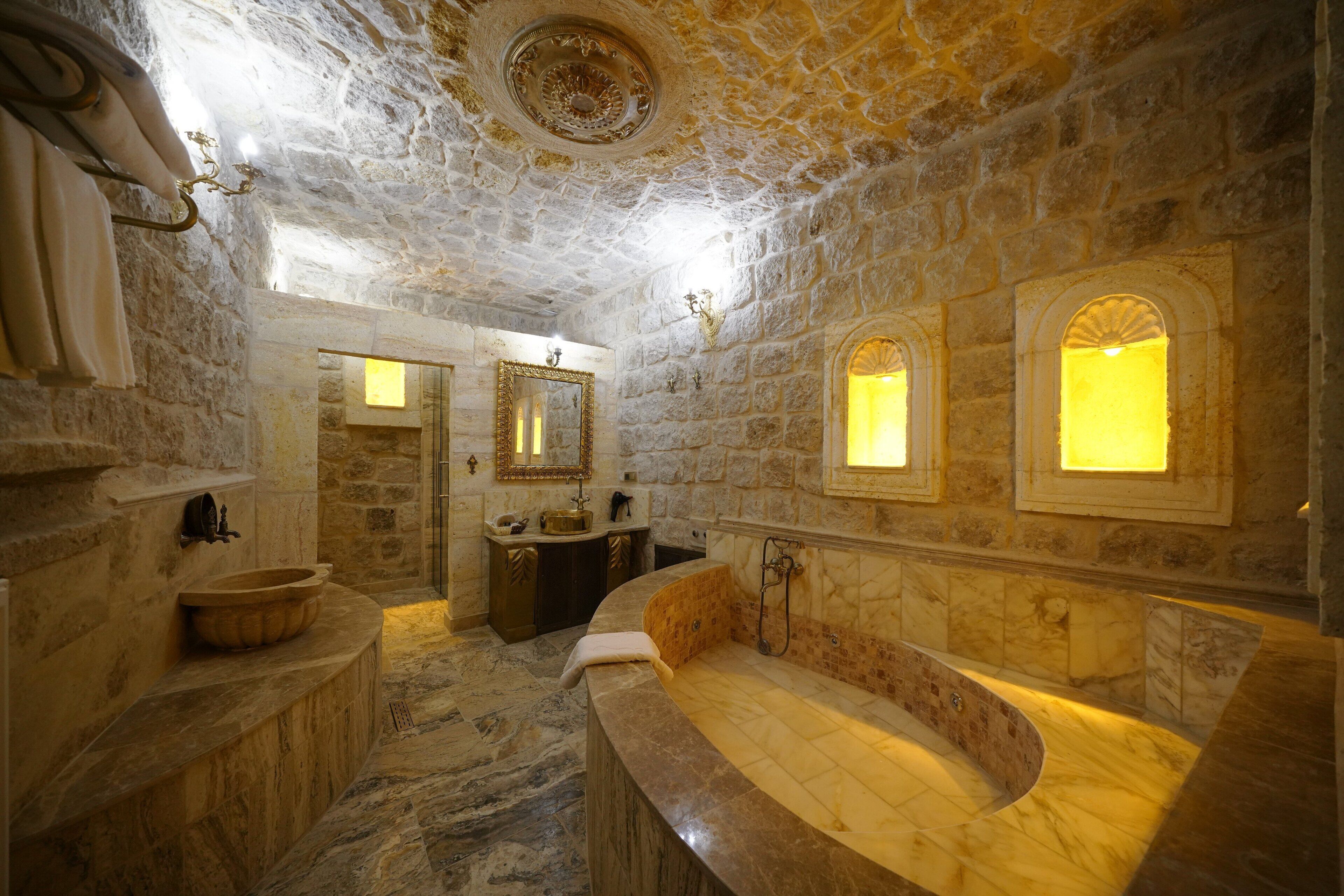 Serenus Cave Suites