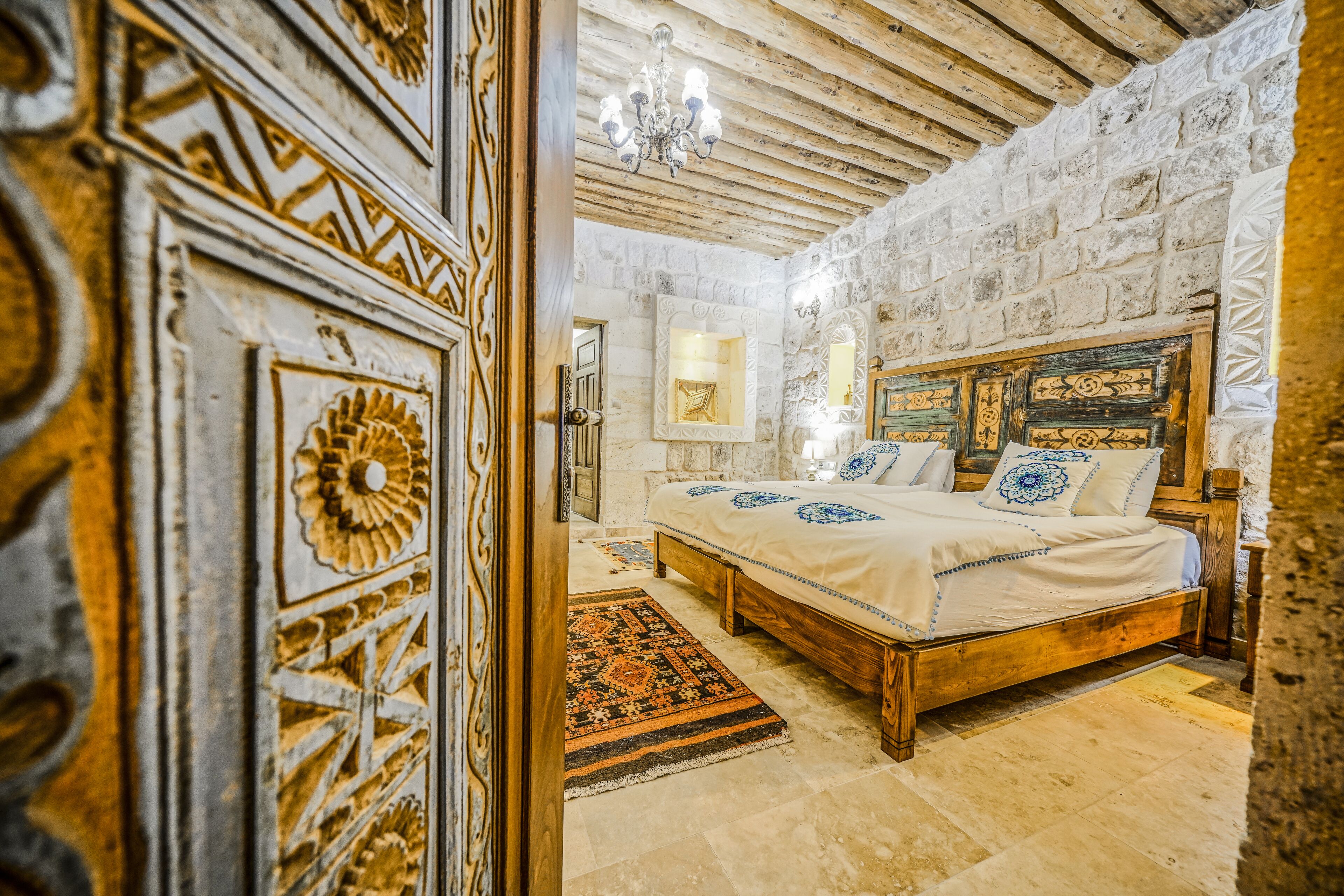 Serenus Cave Suites