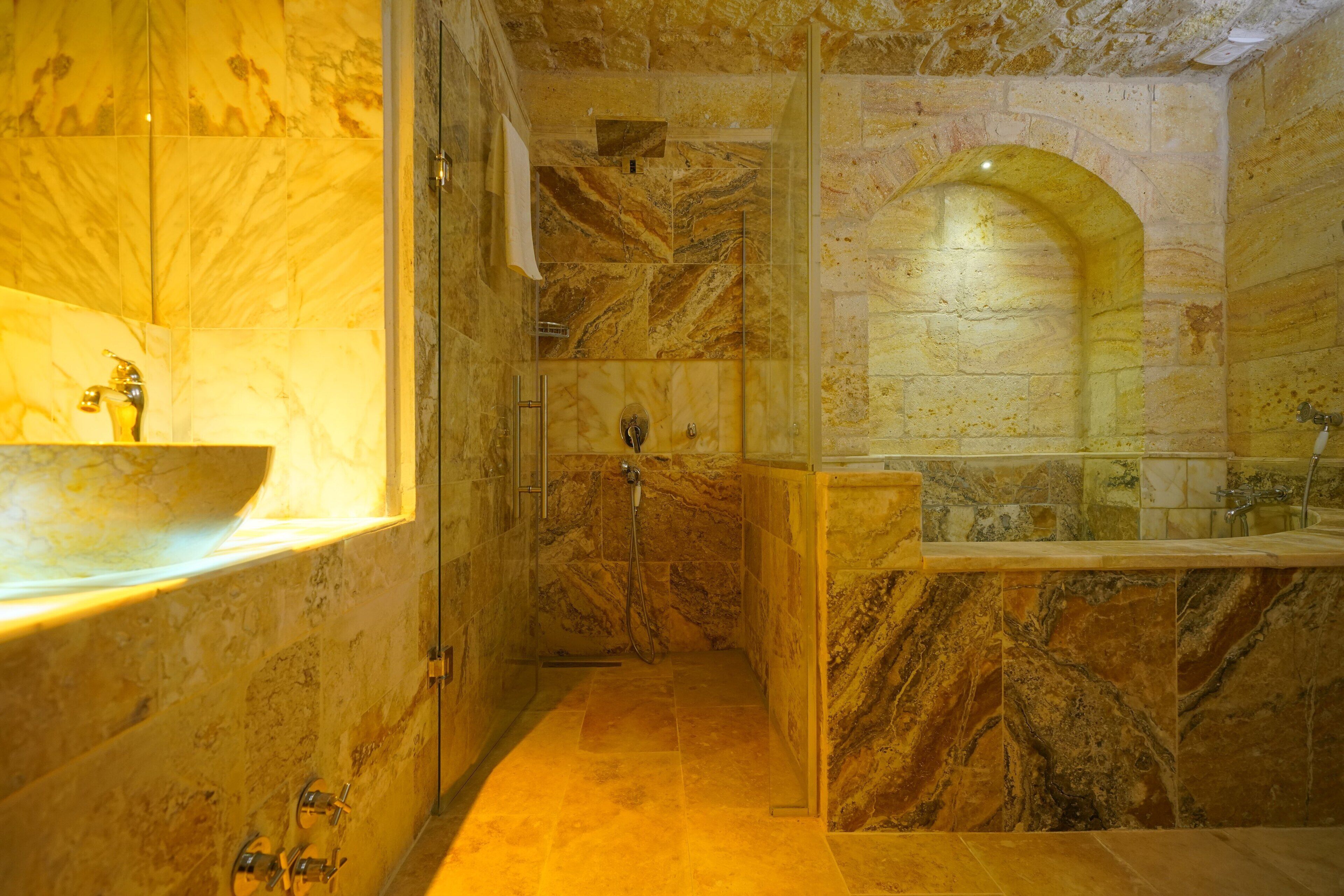 Serenus Cave Suites