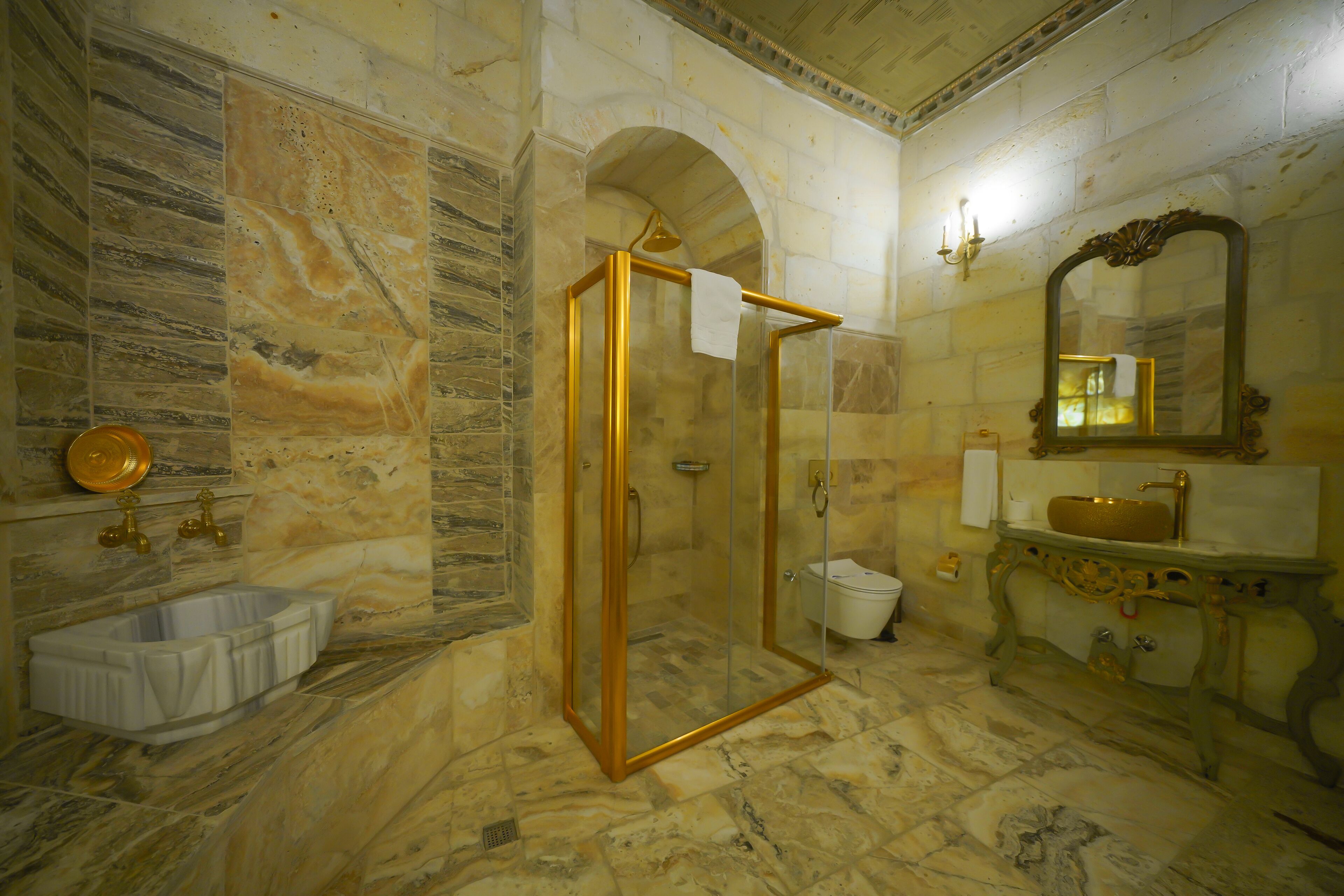 Serenus Cave Suites