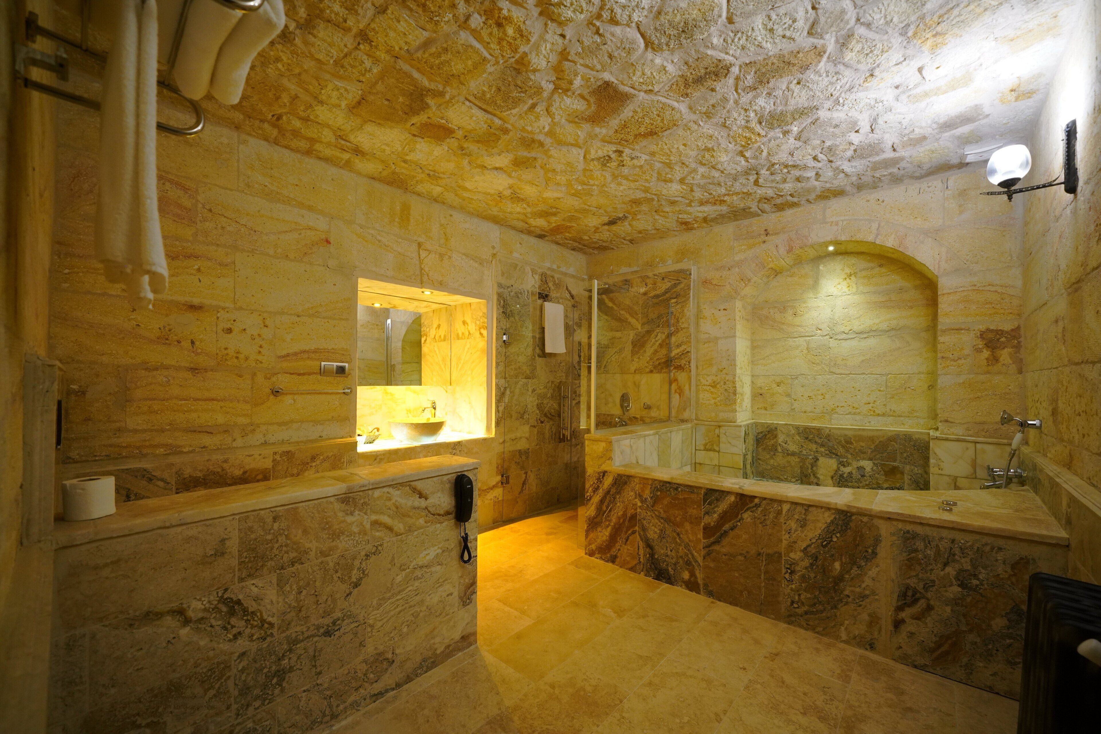 Serenus Cave Suites