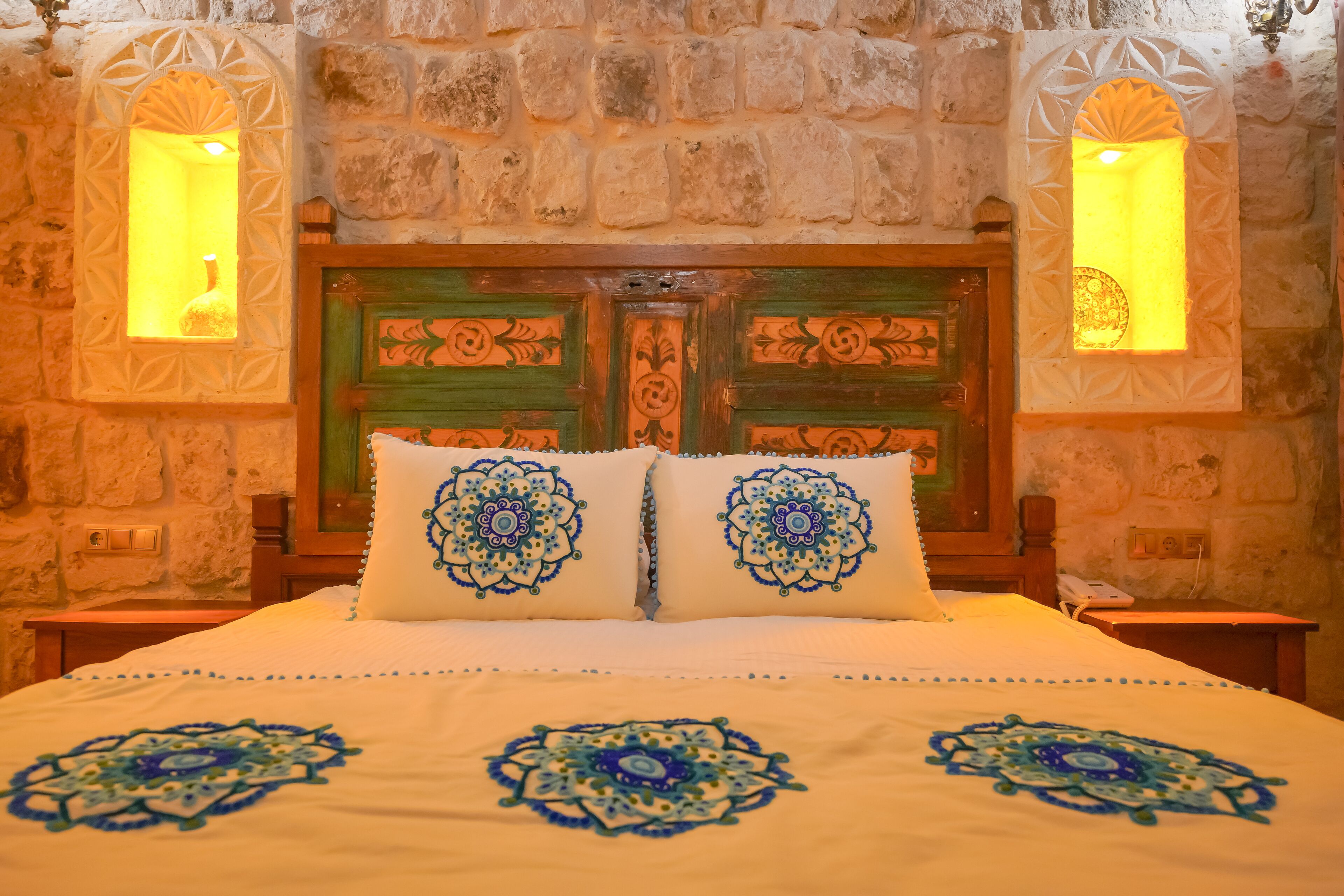 Serenus Cave Suites