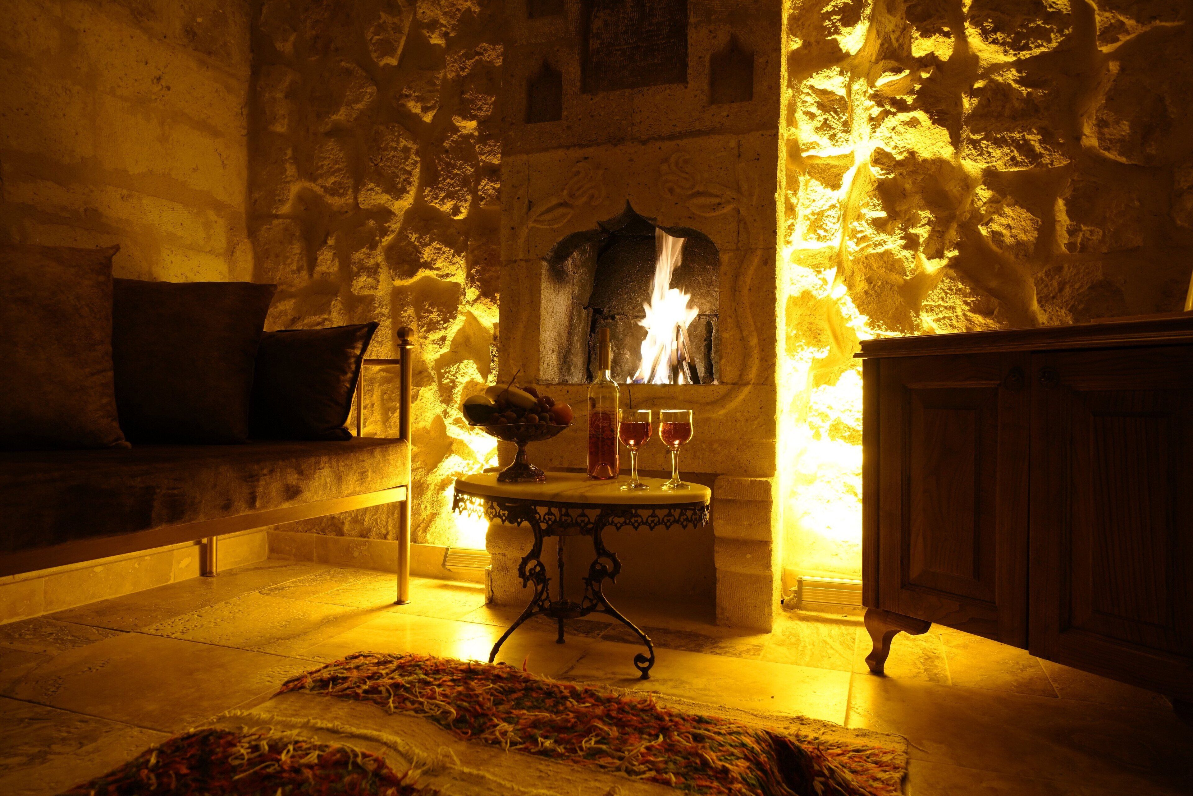 Serenus Cave Suites