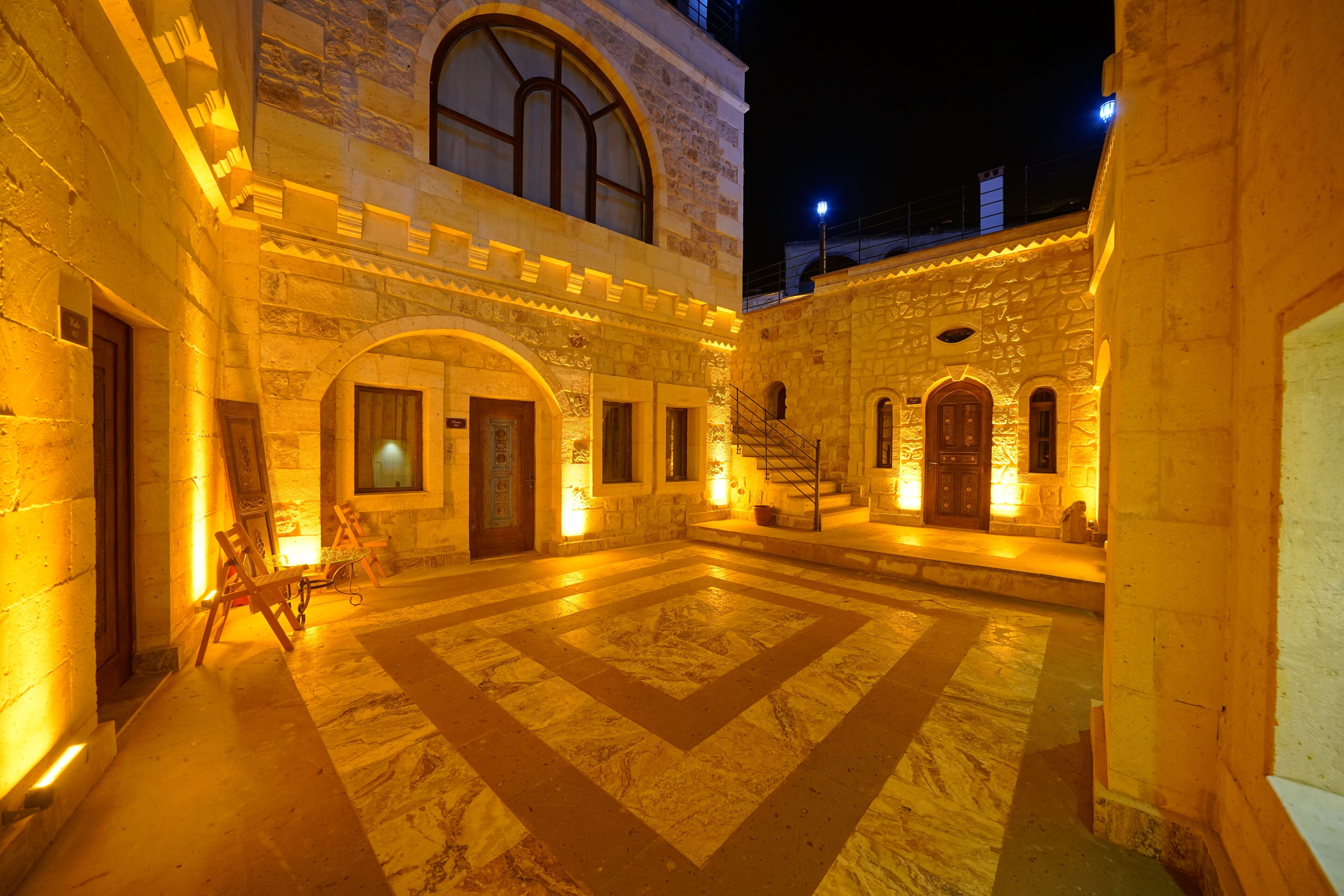 Serenus Cave Suites