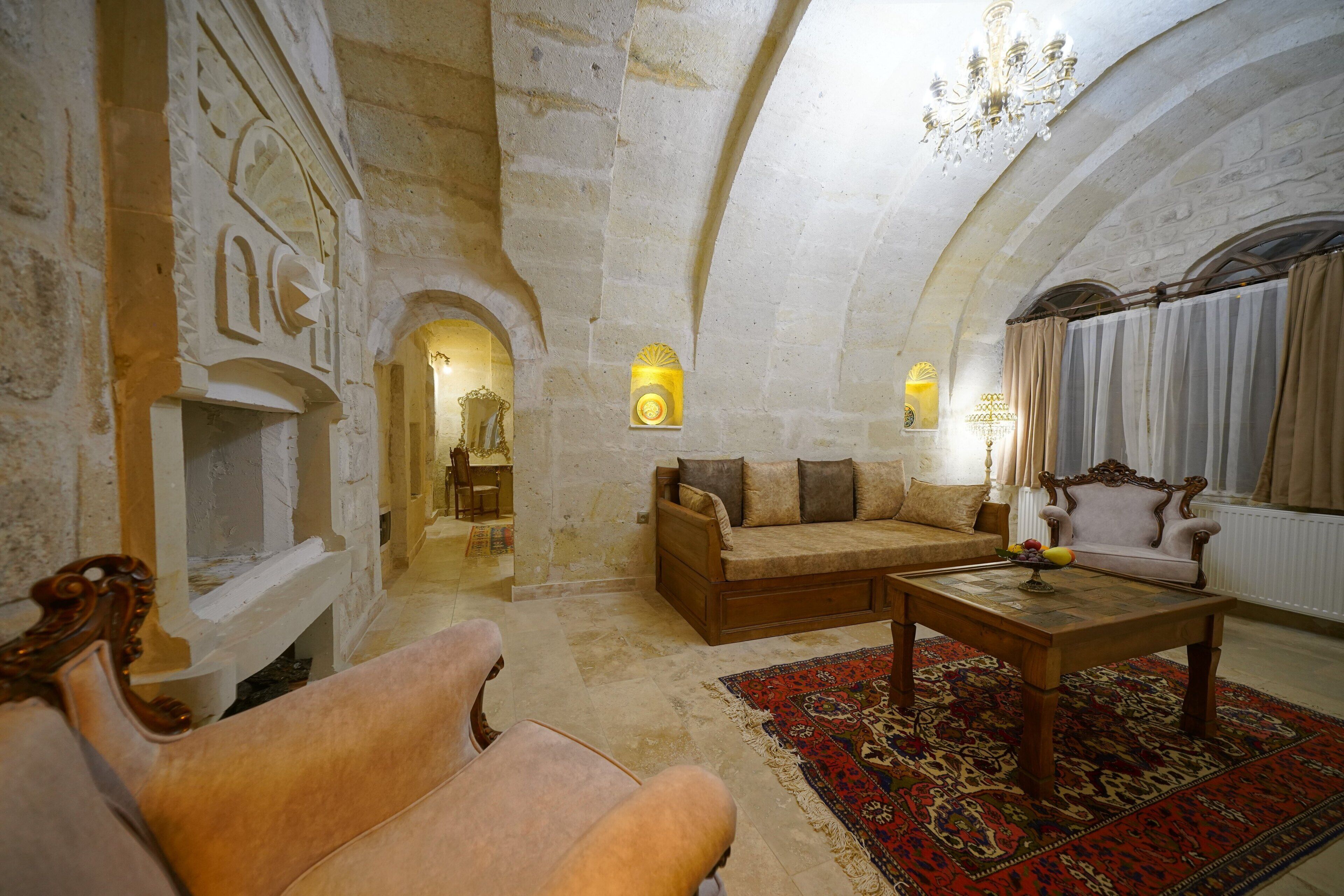 Serenus Cave Suites