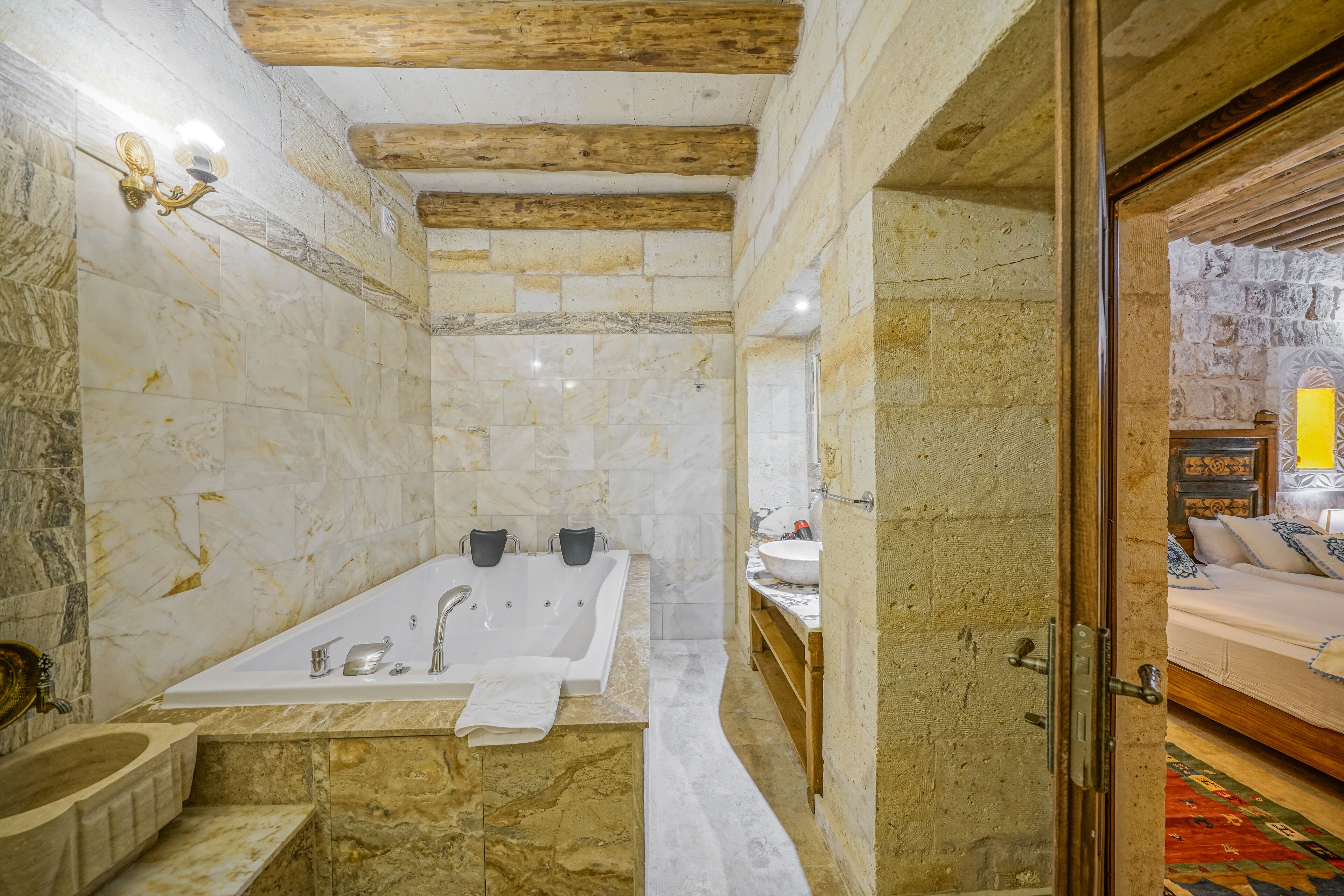 Serenus Cave Suites