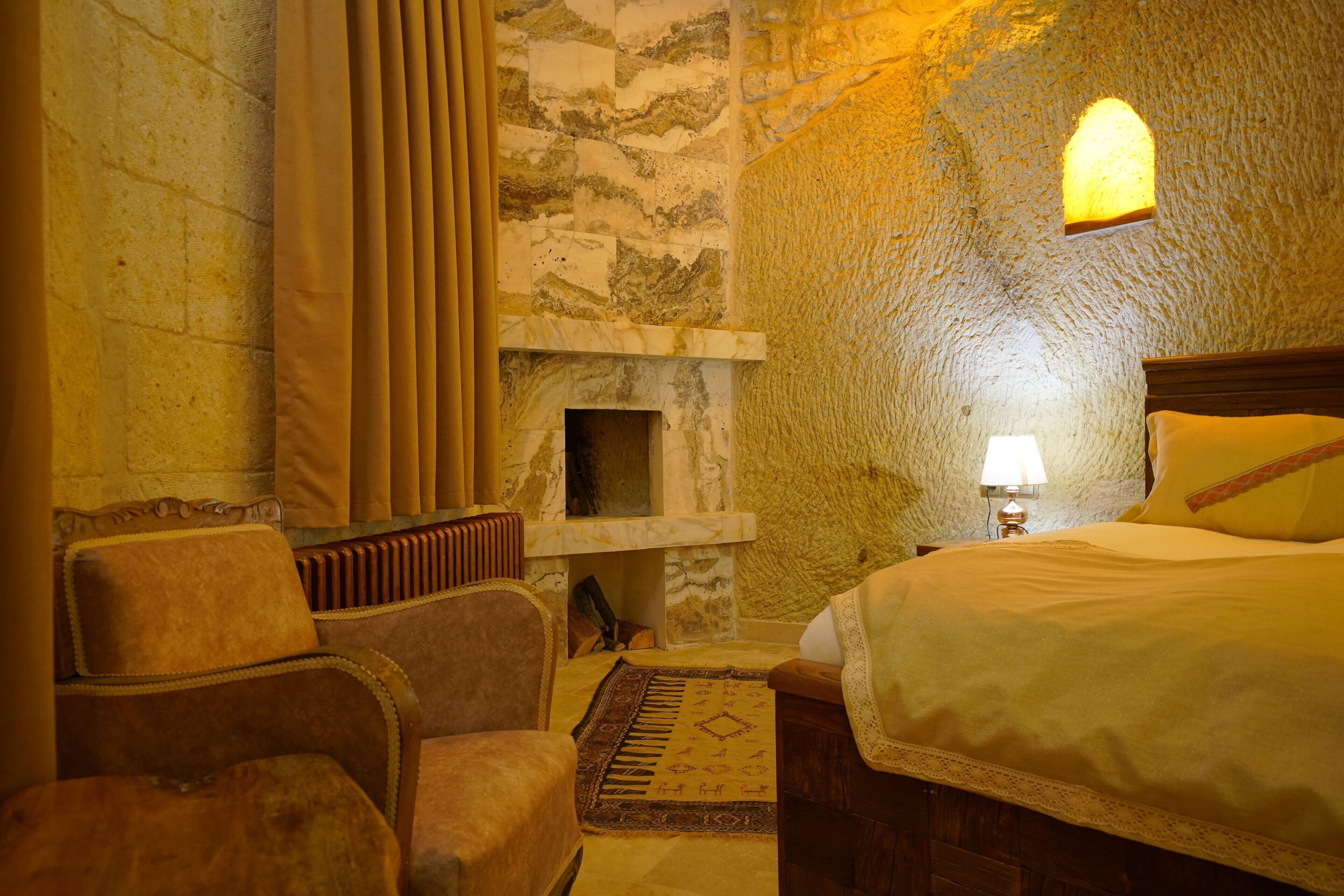 Serenus Cave Suites
