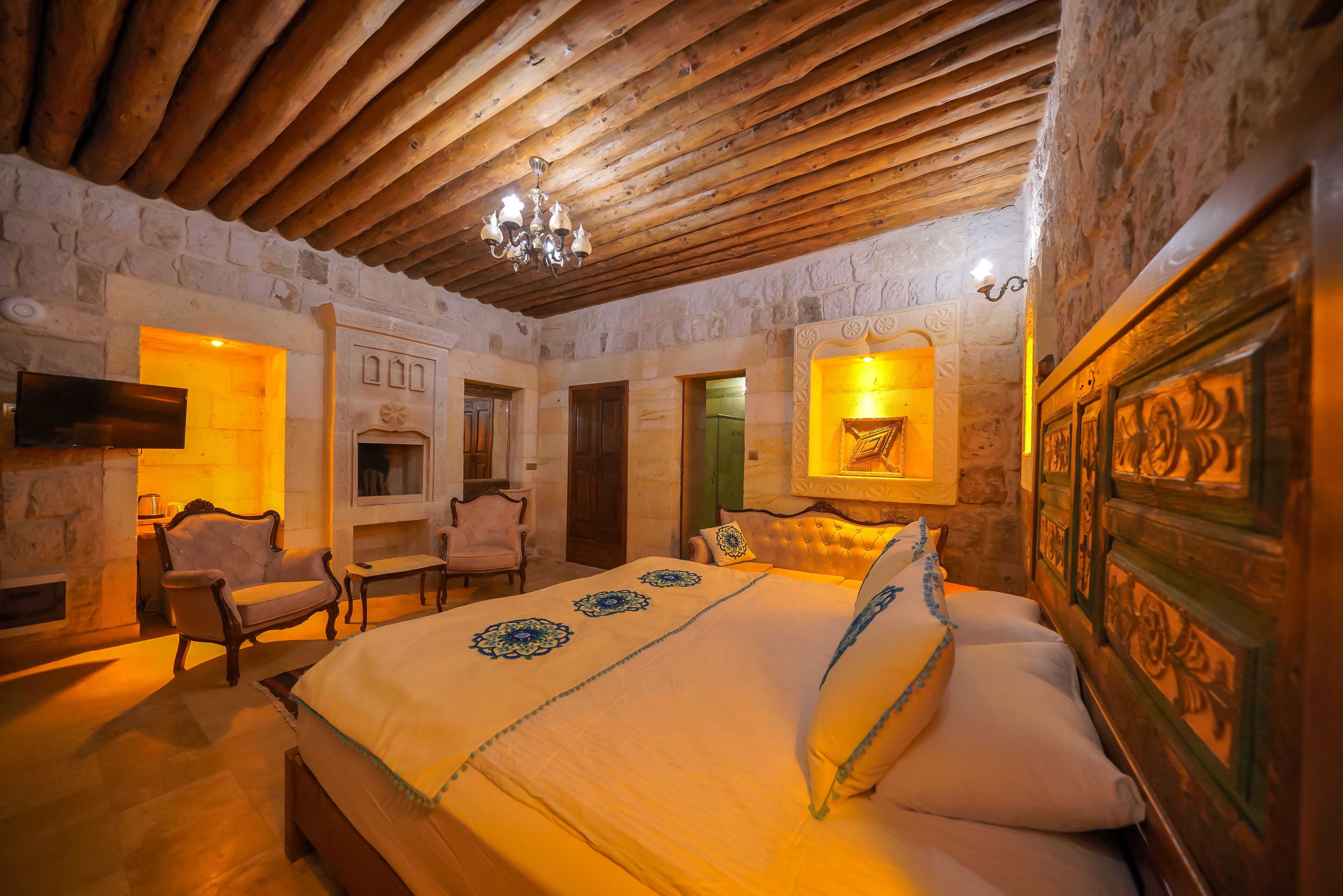 Serenus Cave Suites