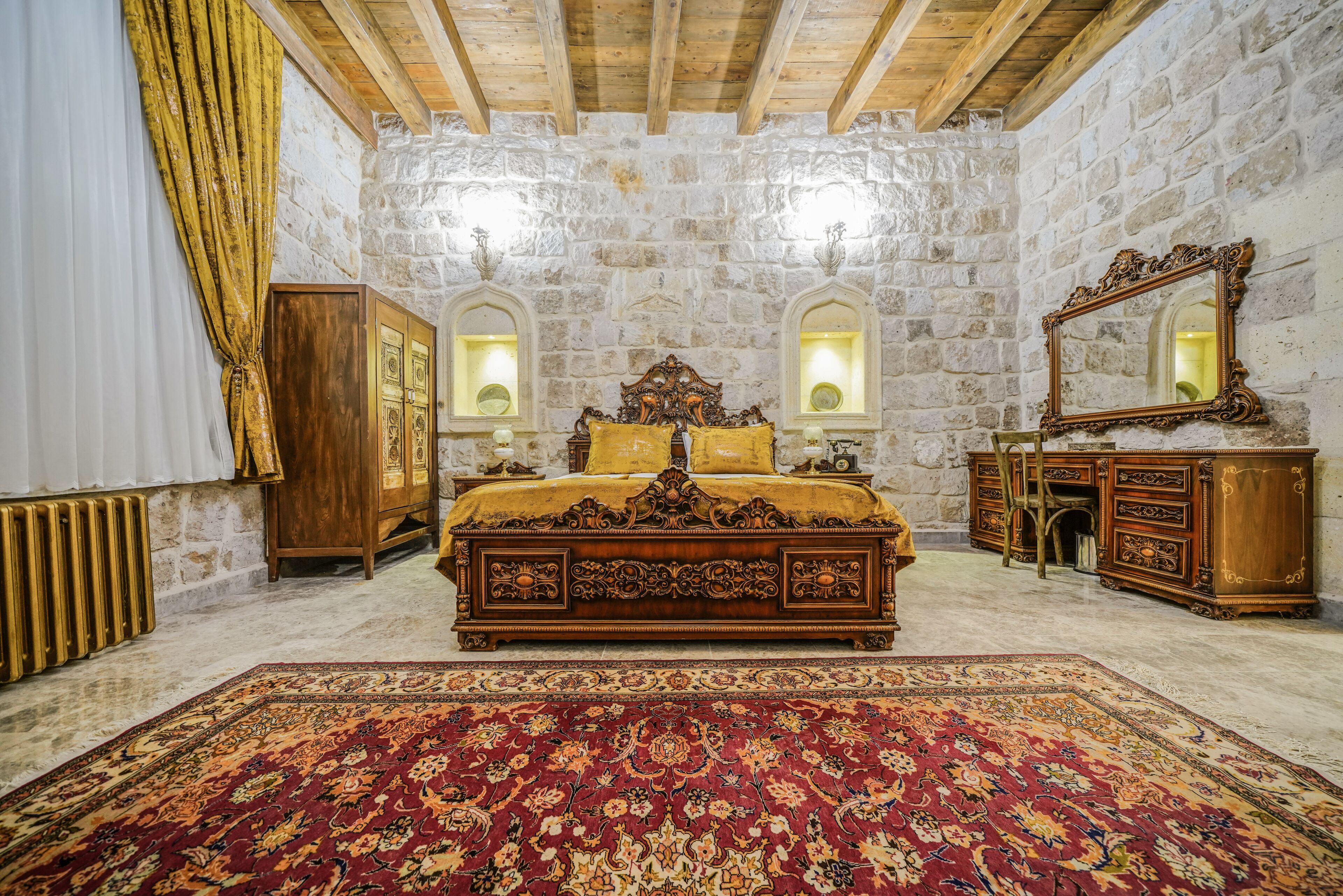 Serenus Cave Suites
